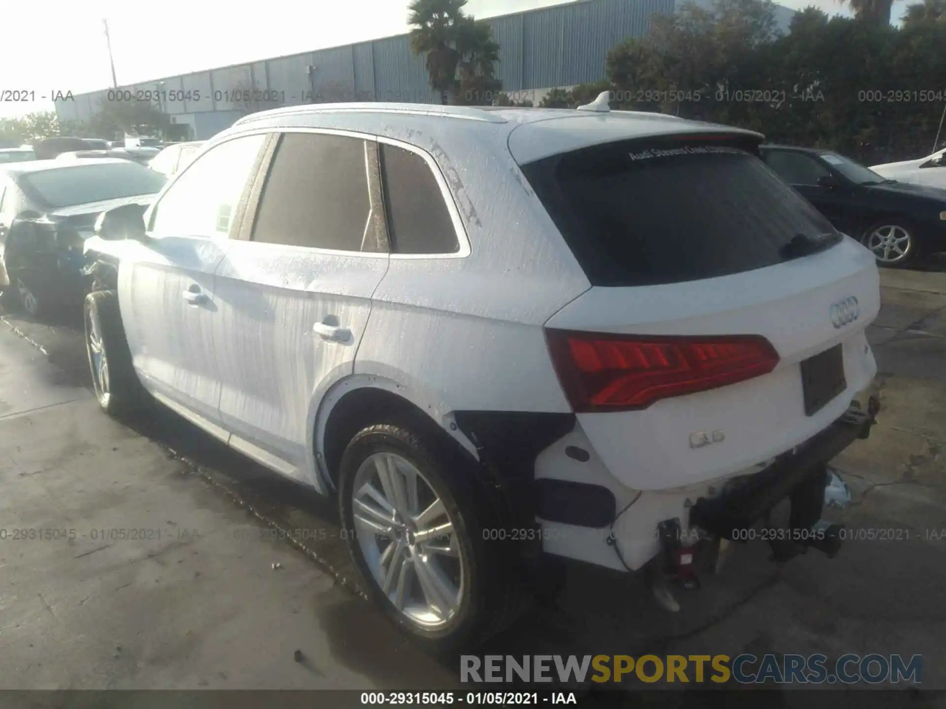 3 Фотография поврежденного автомобиля WA1CNAFY2L2045669 AUDI Q5 2020