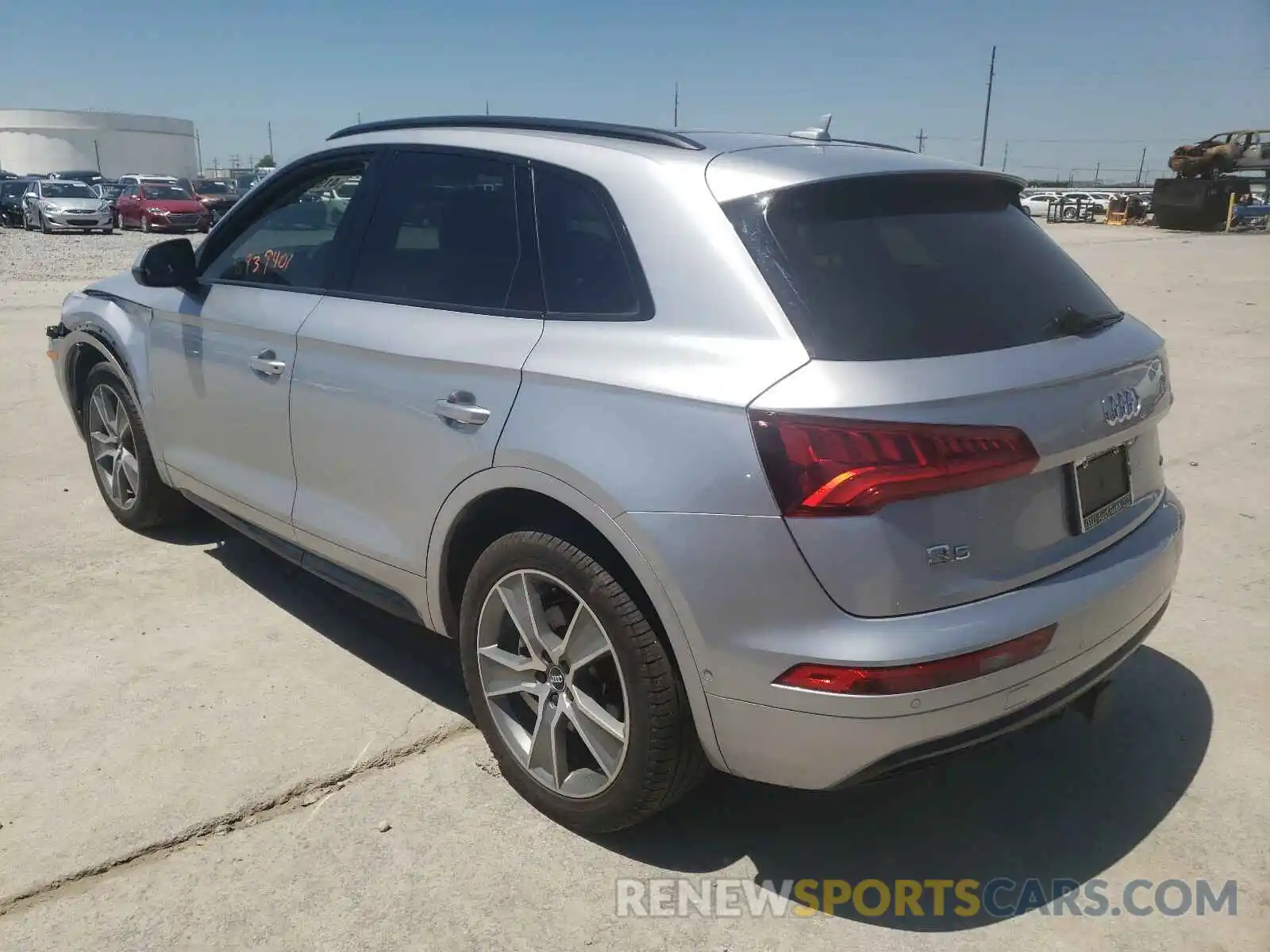 3 Фотография поврежденного автомобиля WA1CNAFY2L2053755 AUDI Q5 2020