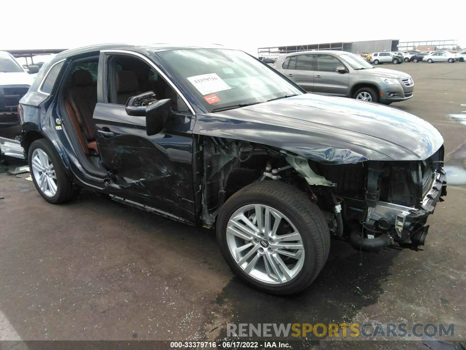 1 Photograph of a damaged car WA1CNAFY5L2002136 AUDI Q5 2020