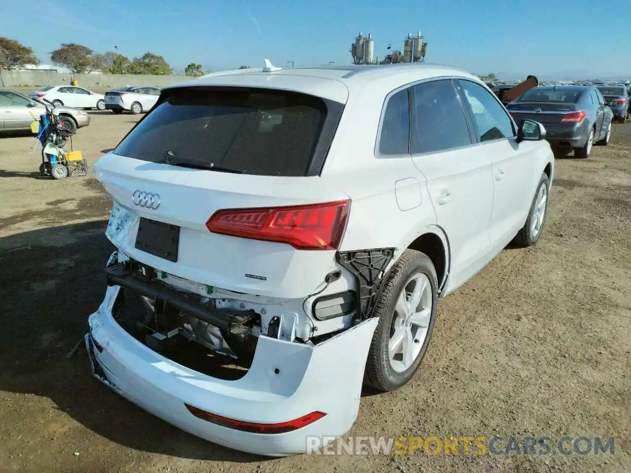 4 Photograph of a damaged car WA1CNAFY9L2098109 AUDI Q5 2020