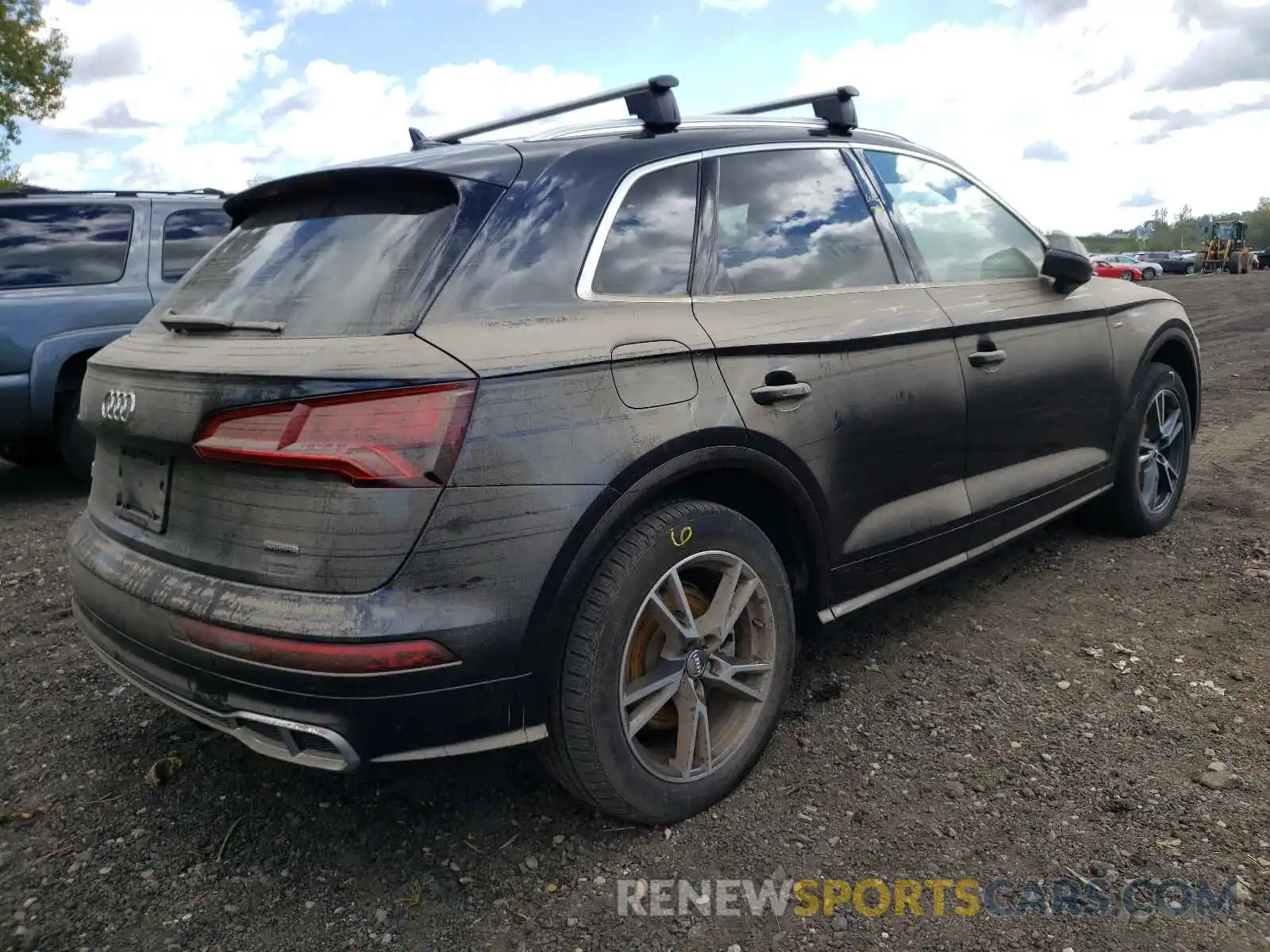 4 Photograph of a damaged car WA1E2AFY0L2062813 AUDI Q5 2020