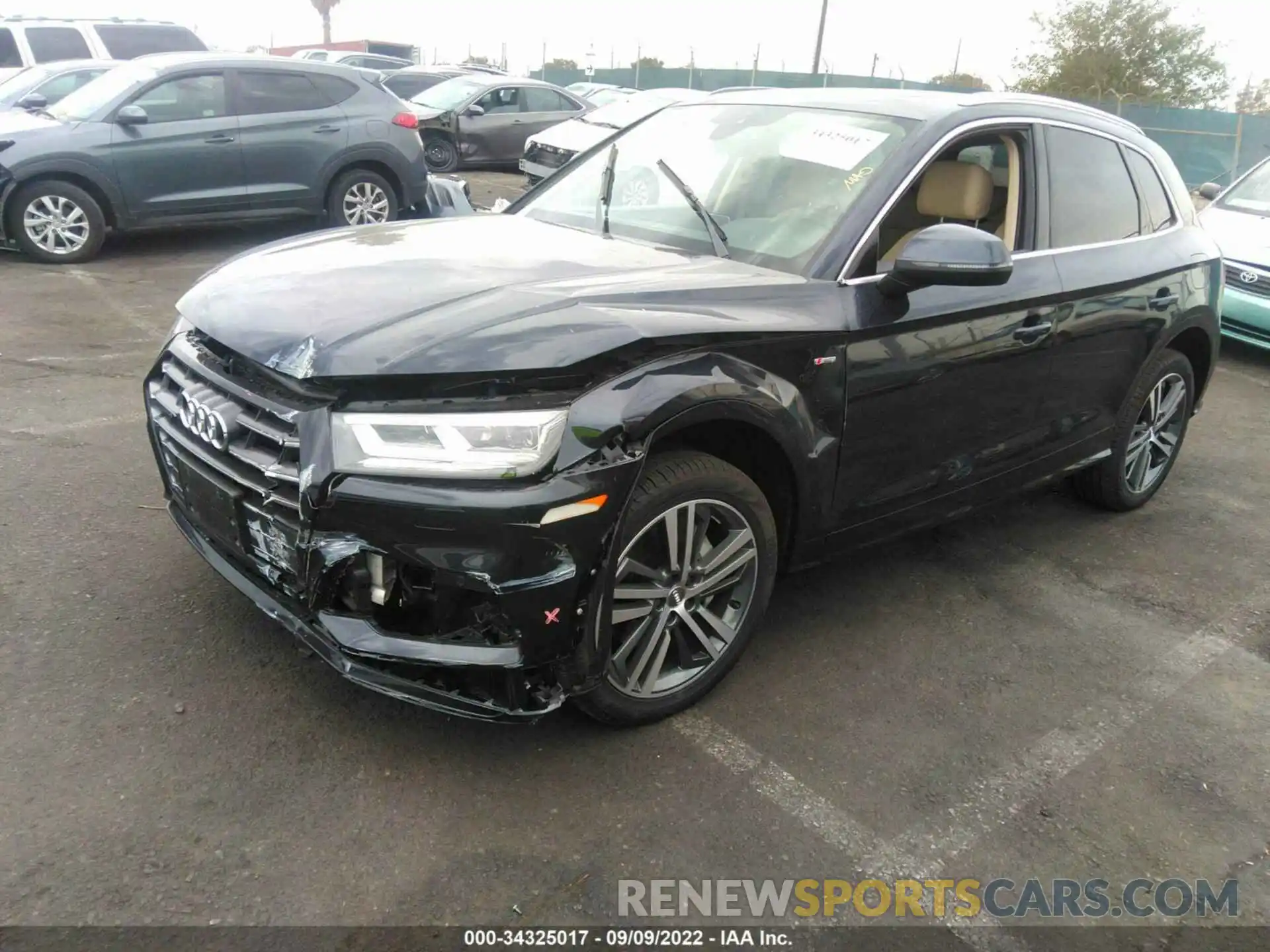 2 Photograph of a damaged car WA1E2AFY0L2067588 AUDI Q5 2020