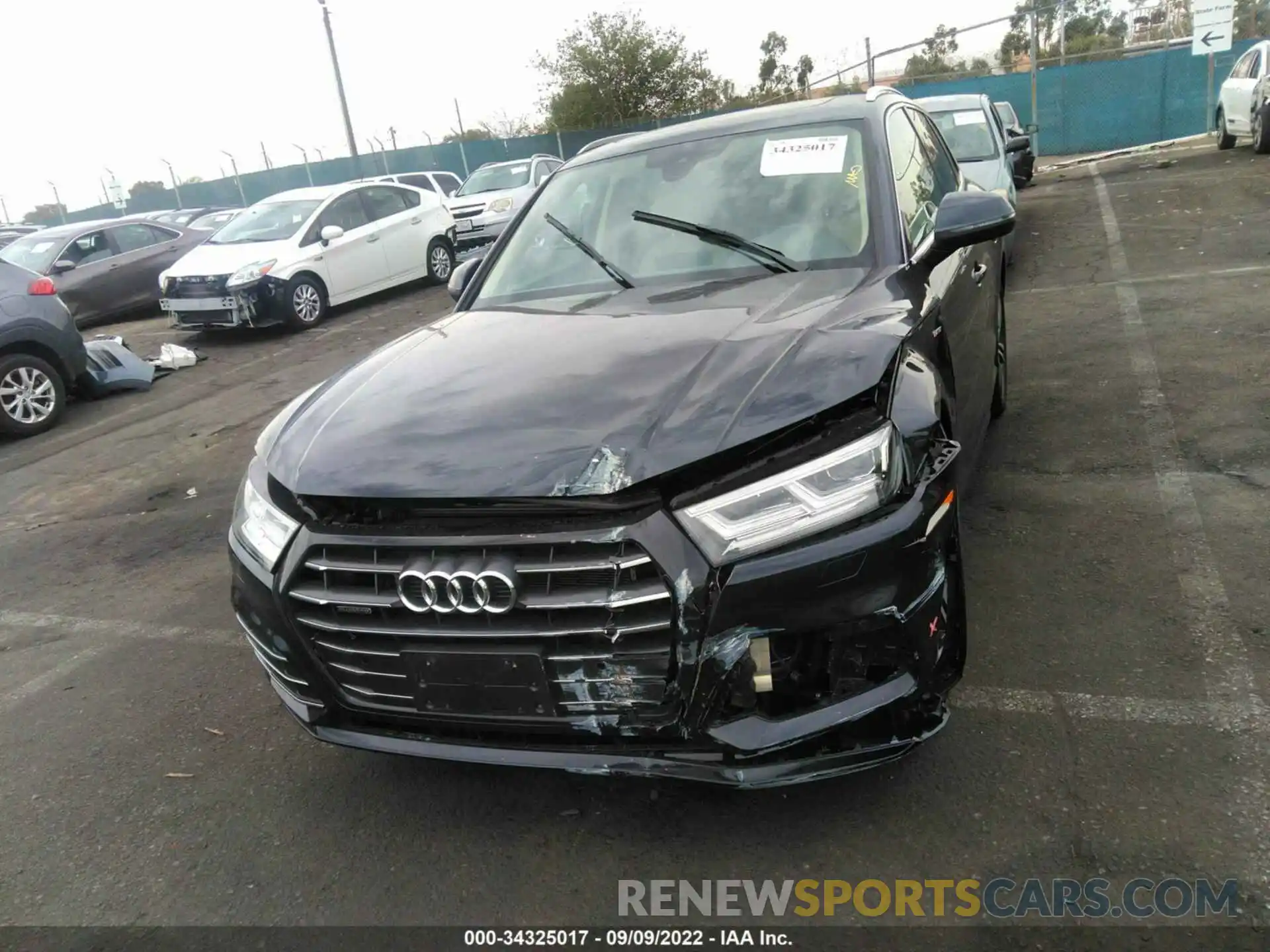 6 Photograph of a damaged car WA1E2AFY0L2067588 AUDI Q5 2020