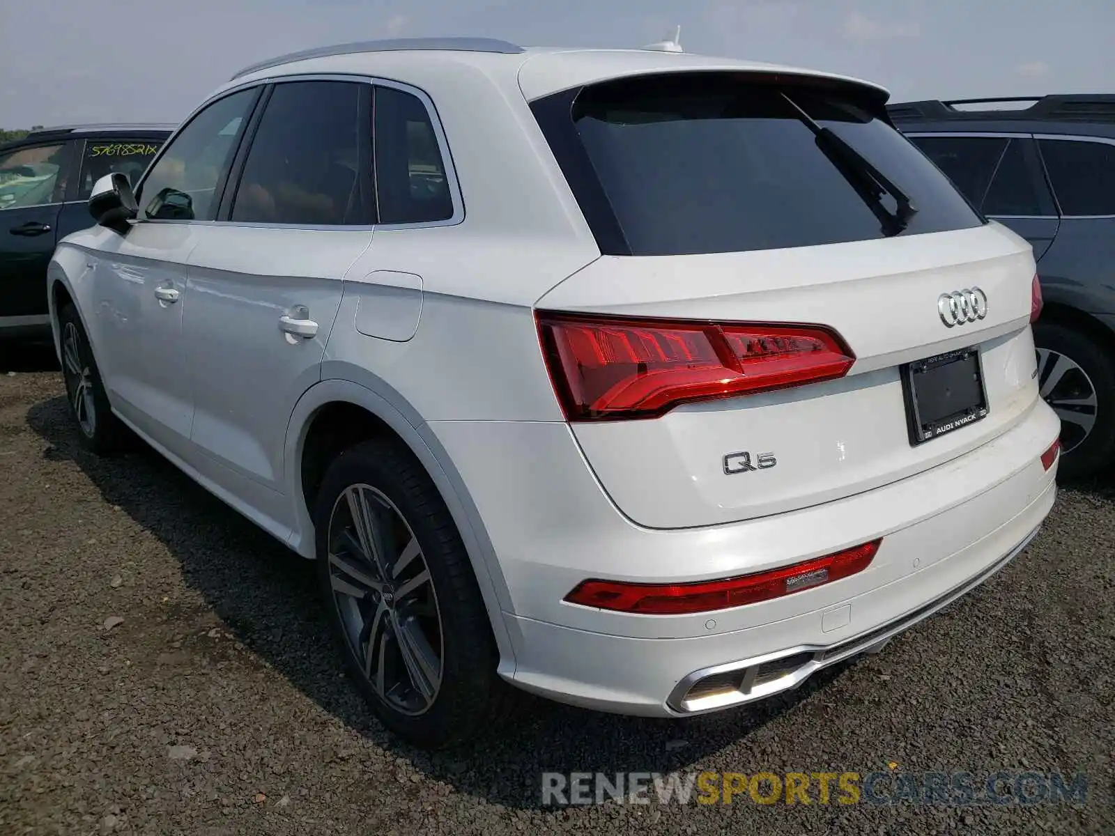 3 Фотография поврежденного автомобиля WA1E2AFY2L2061565 AUDI Q5 2020