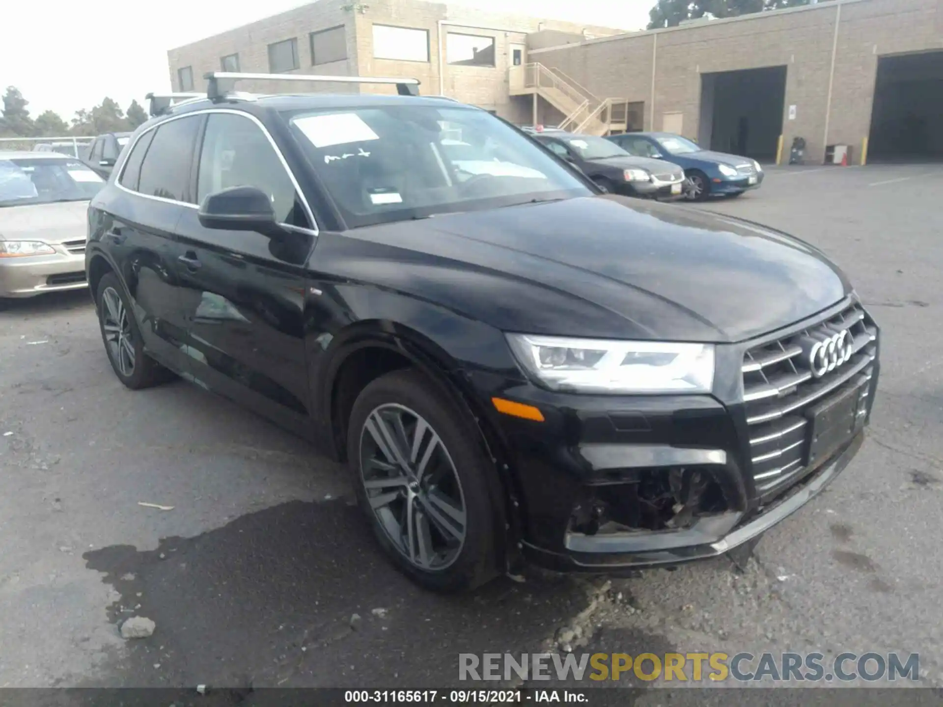 1 Photograph of a damaged car WA1E2AFY4L2047618 AUDI Q5 2020