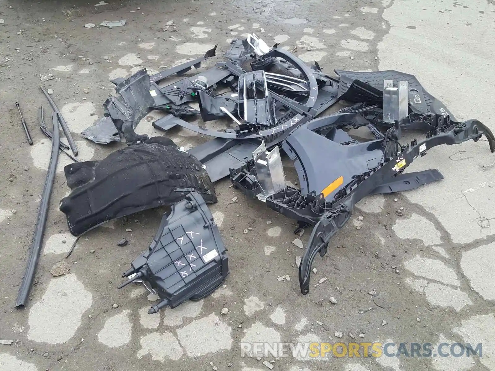 9 Photograph of a damaged car WA1E2AFY5L2045649 AUDI Q5 2020
