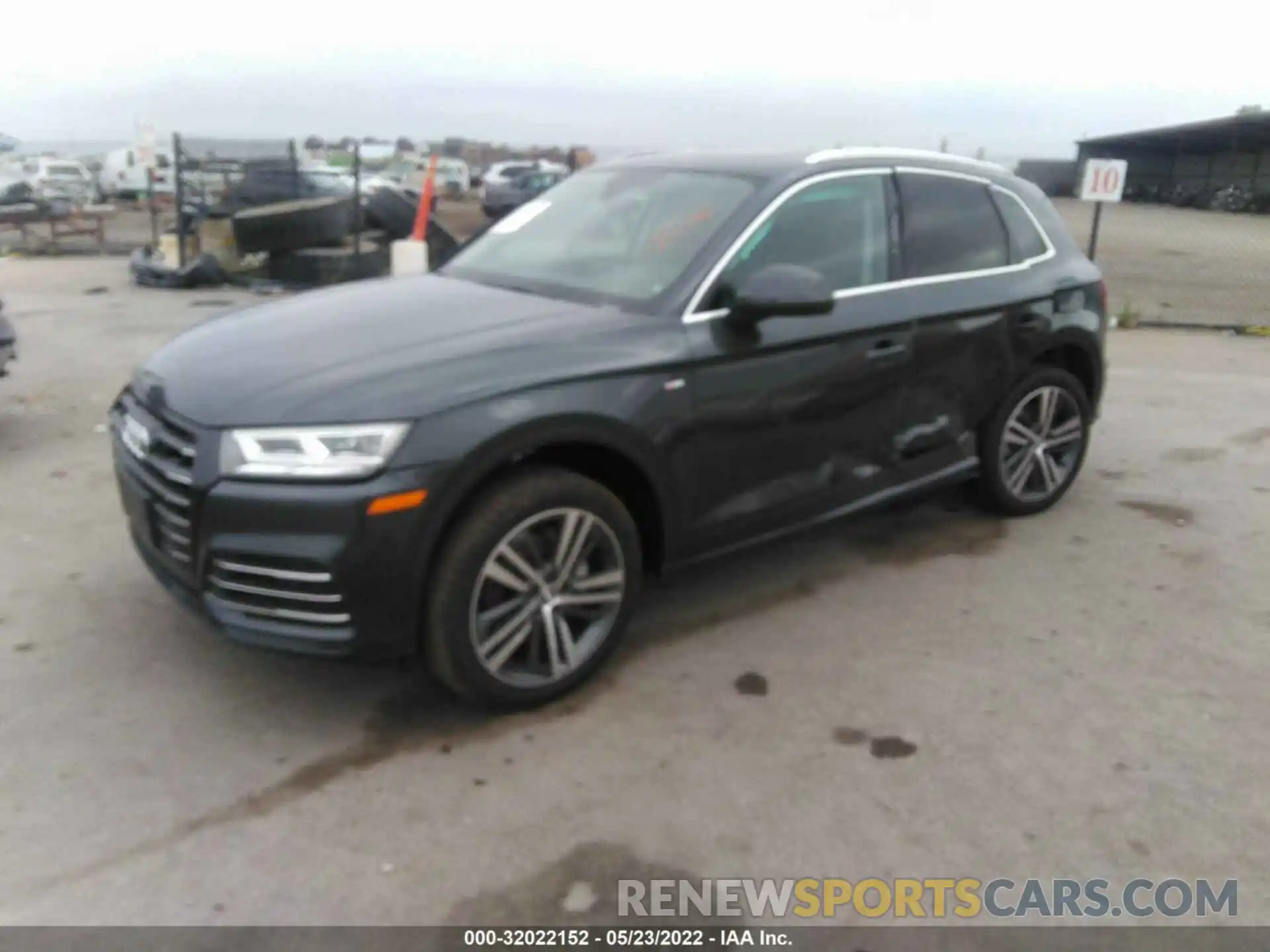 2 Photograph of a damaged car WA1E2AFY6L2069426 AUDI Q5 2020