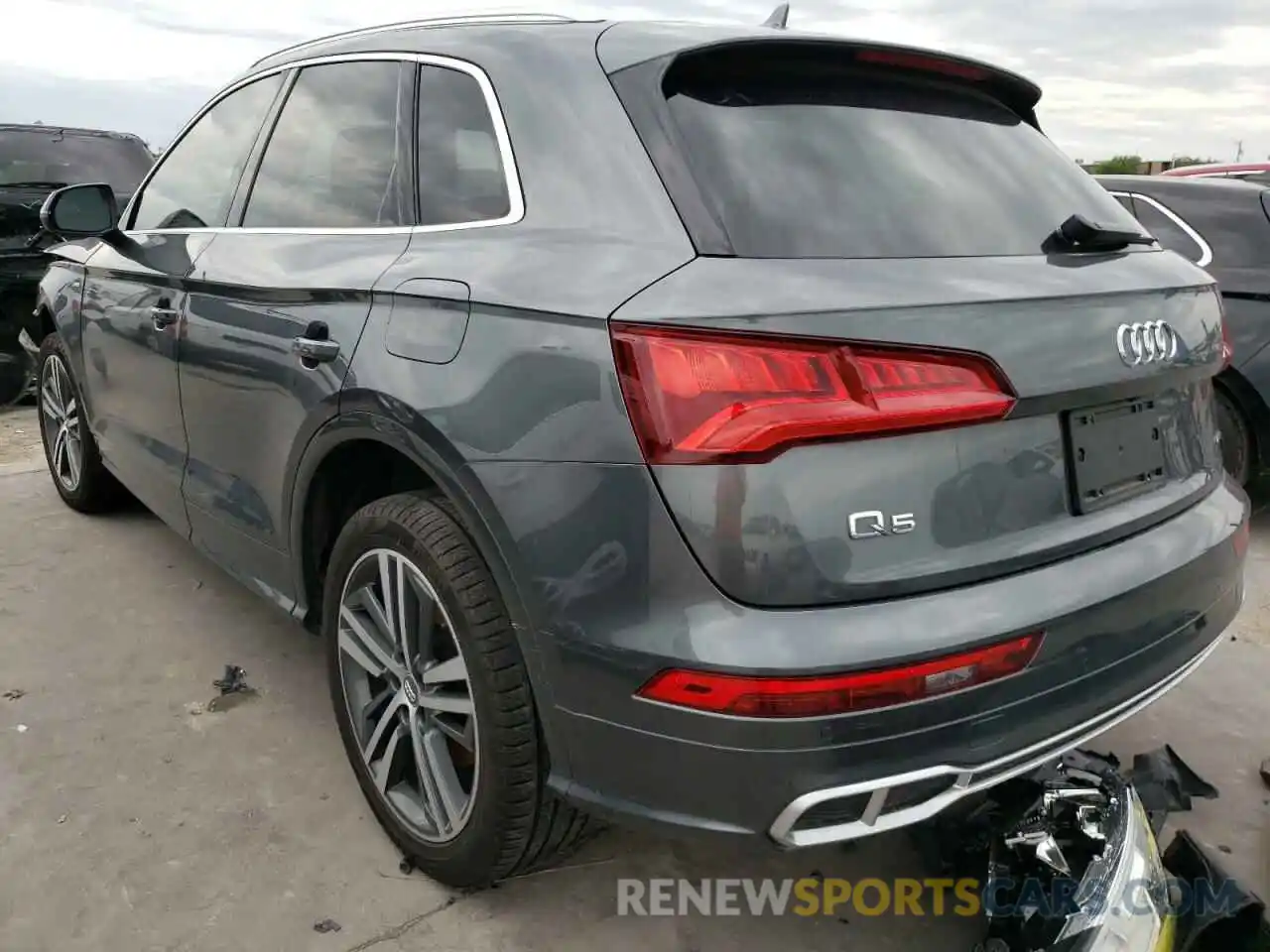 3 Photograph of a damaged car WA1E2AFY8L2046312 AUDI Q5 2020