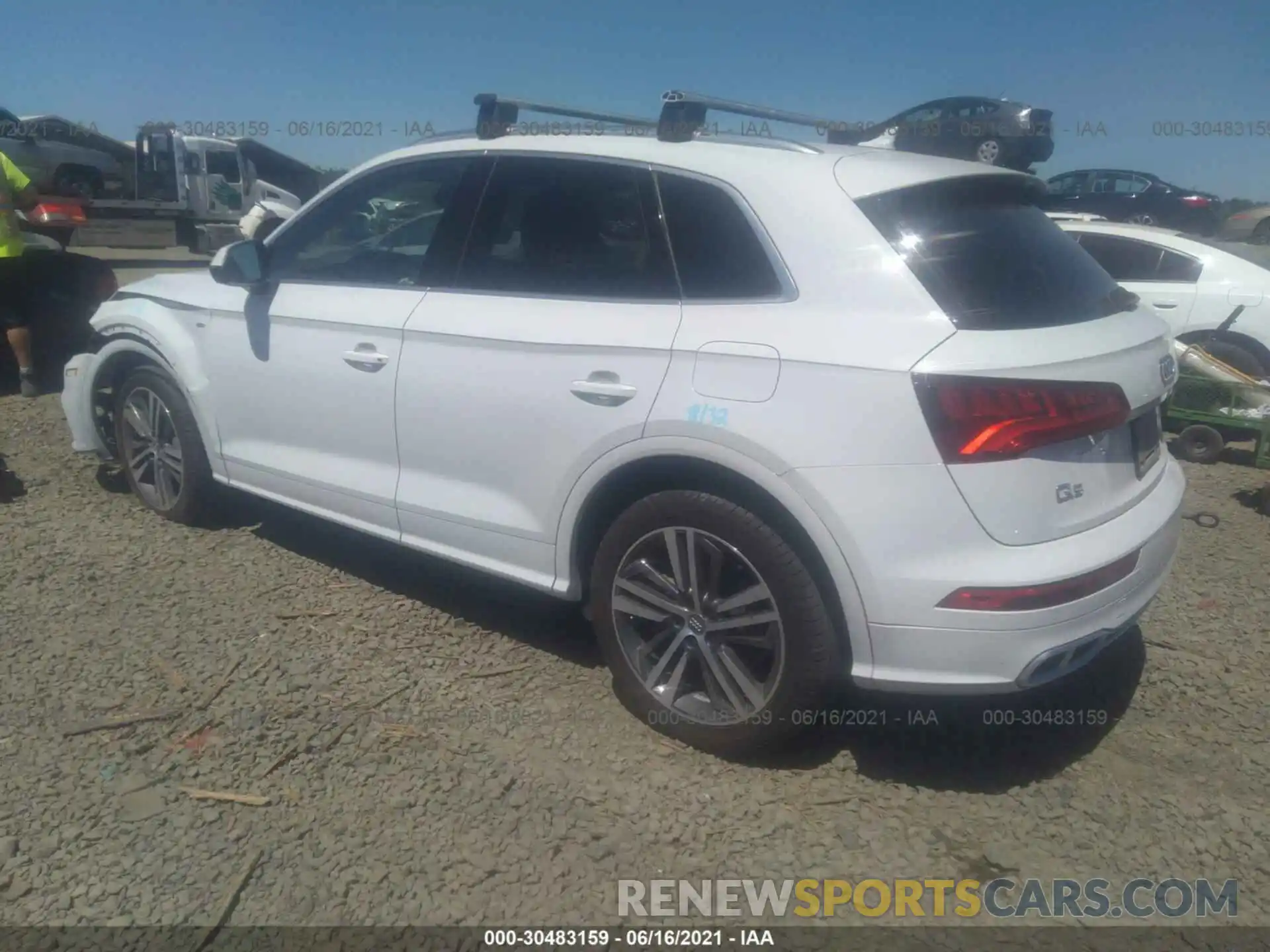 3 Photograph of a damaged car WA1E2AFYXL2049308 AUDI Q5 2020