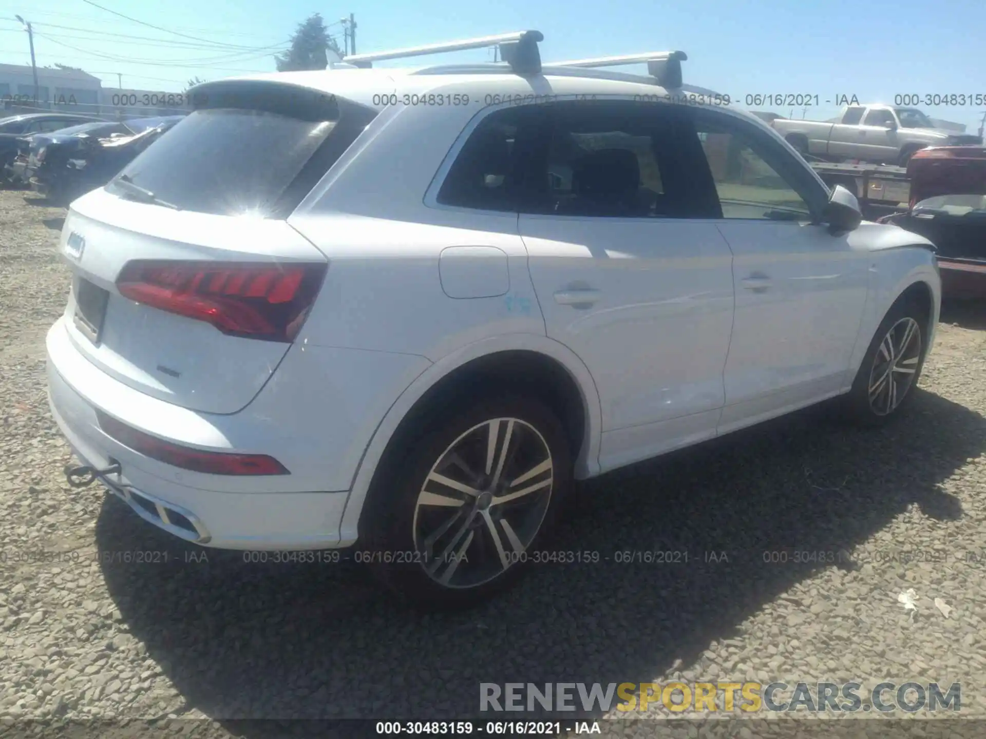 4 Photograph of a damaged car WA1E2AFYXL2049308 AUDI Q5 2020