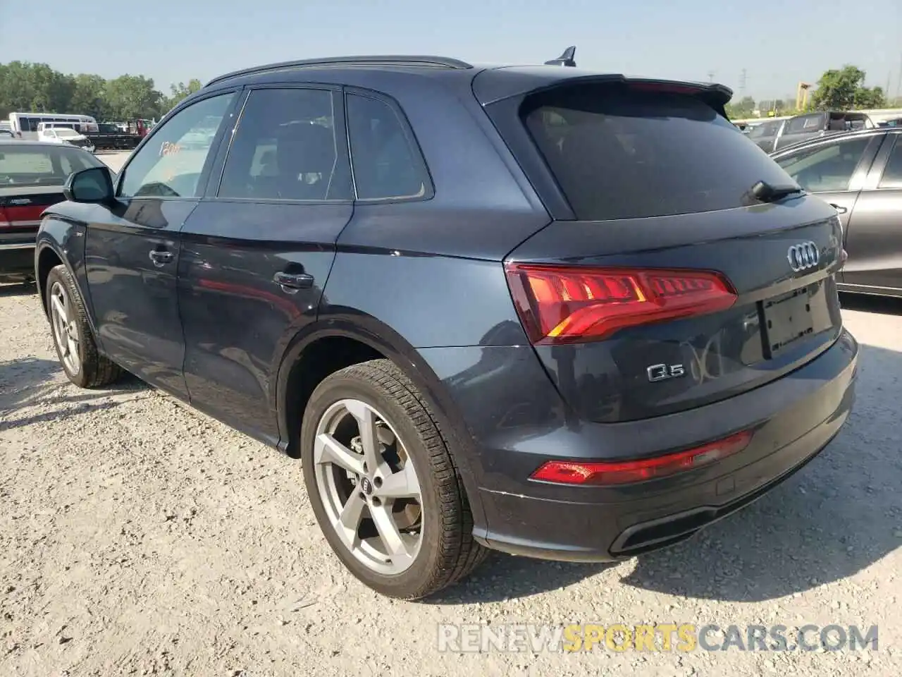 3 Photograph of a damaged car WA1ENAFY1L2103862 AUDI Q5 2020