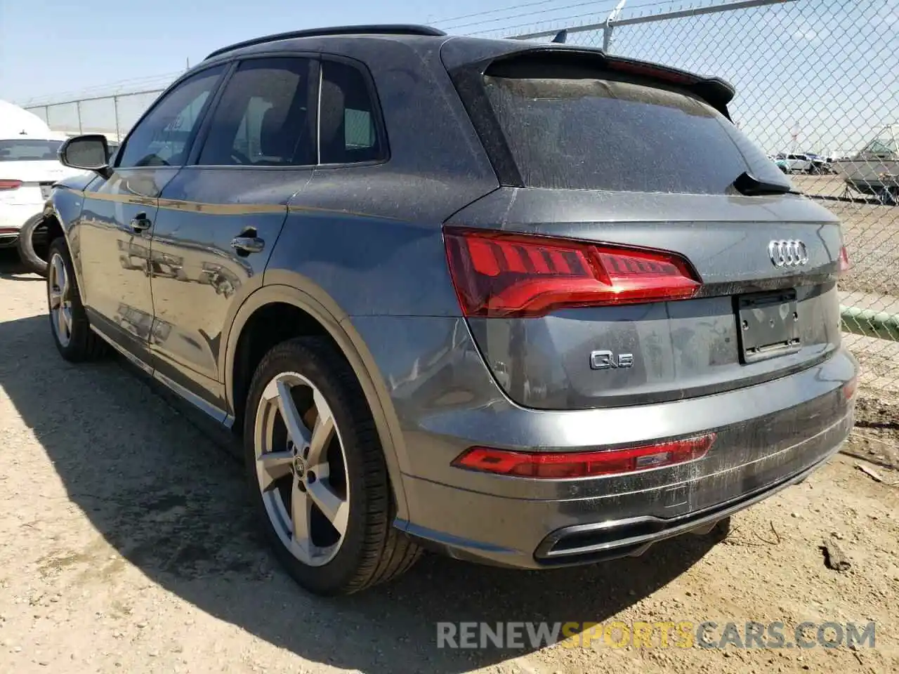 3 Фотография поврежденного автомобиля WA1ENAFY2L2122484 AUDI Q5 2020