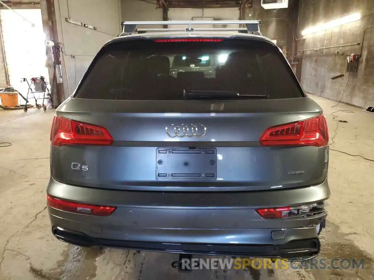 6 Photograph of a damaged car WA1ENAFY5L2099265 AUDI Q5 2020