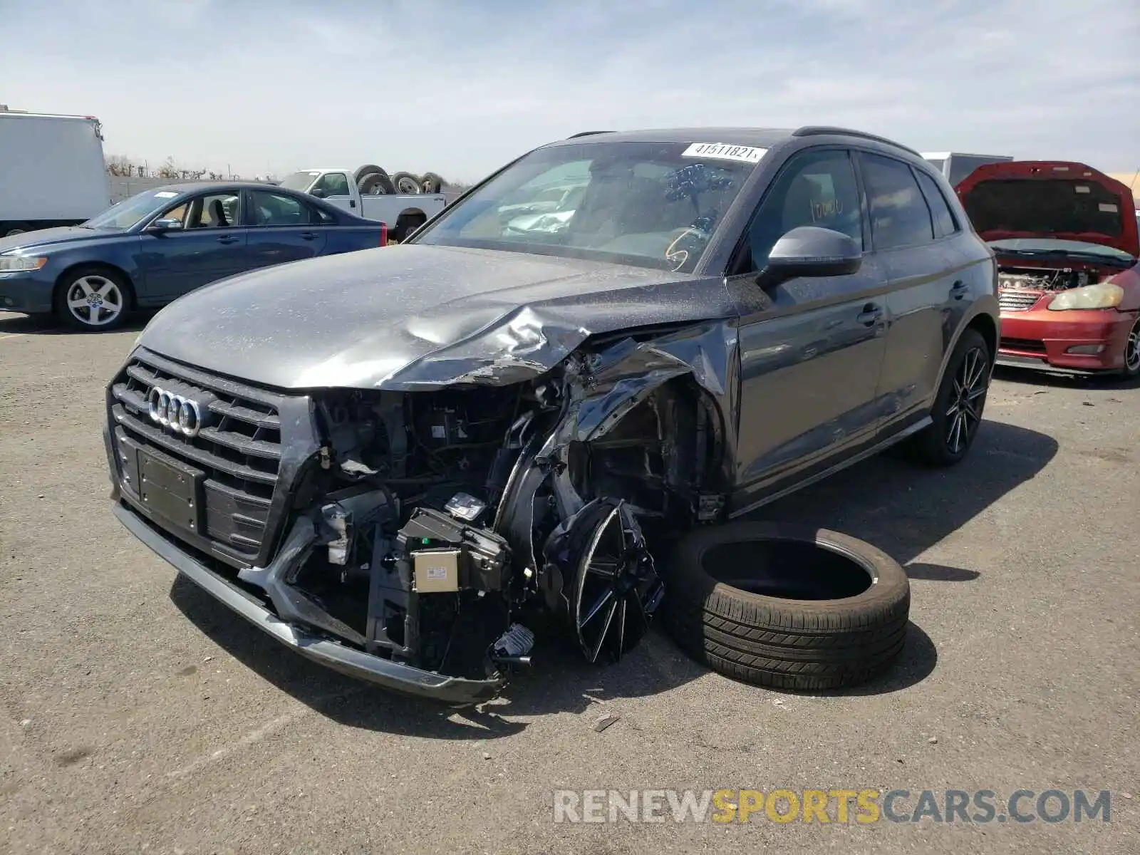 2 Photograph of a damaged car WA1ENAFY6L2074584 AUDI Q5 2020