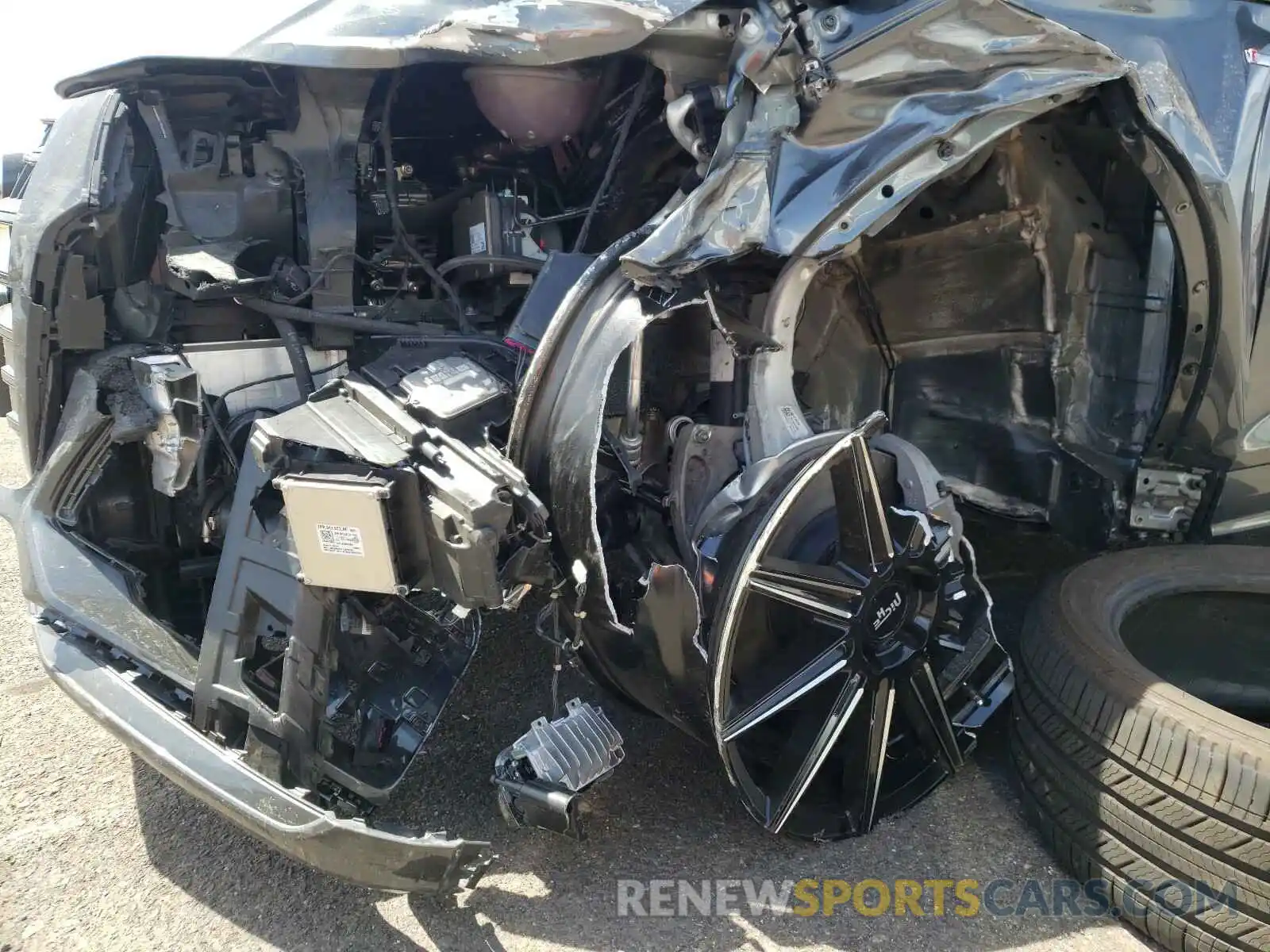 9 Photograph of a damaged car WA1ENAFY6L2074584 AUDI Q5 2020