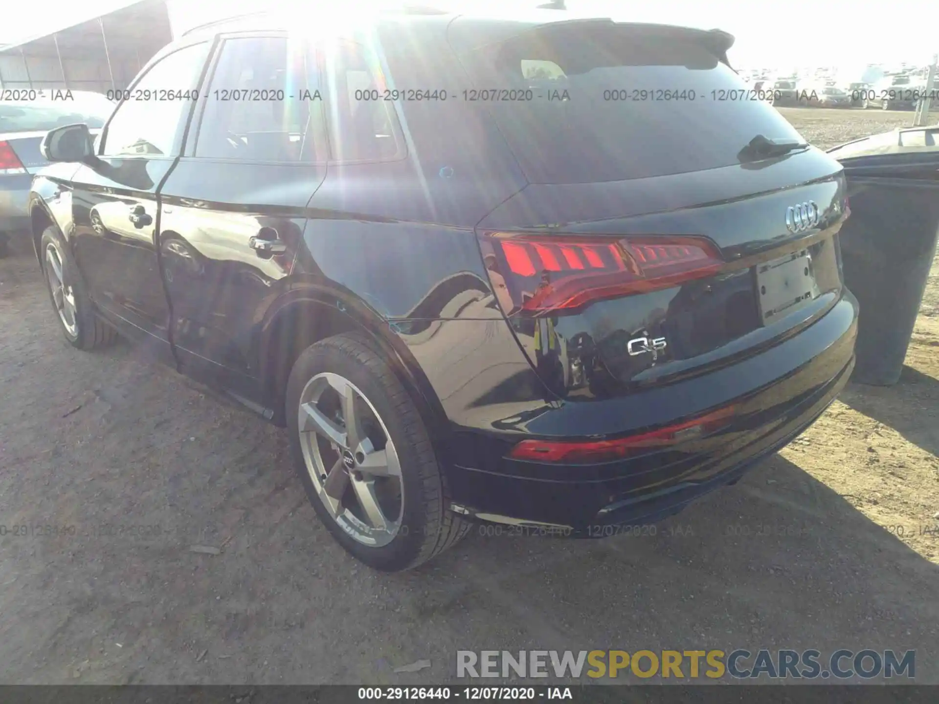 3 Photograph of a damaged car WA1ENAFY7L2111240 AUDI Q5 2020