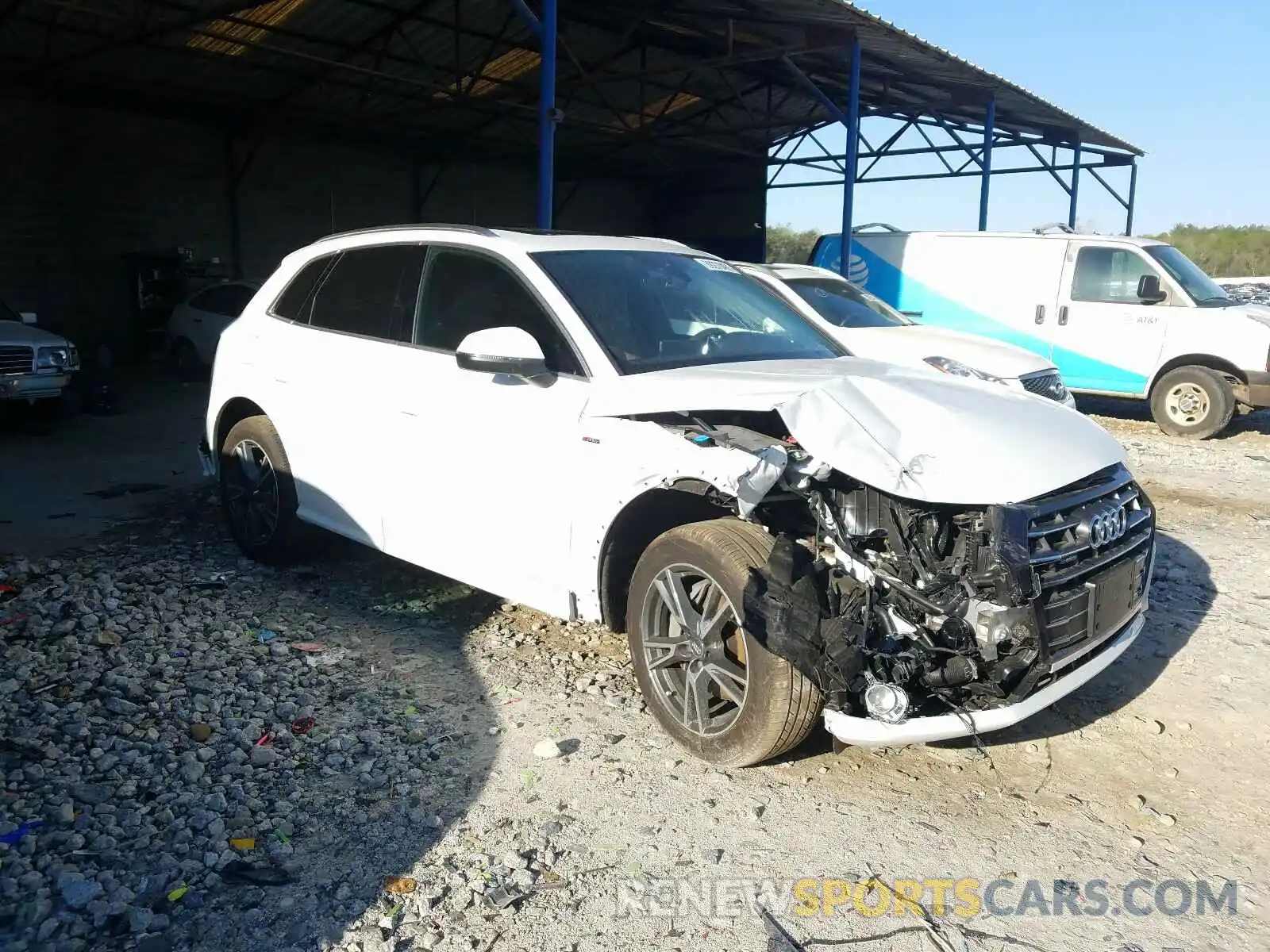 1 Photograph of a damaged car WA1G2AFY9L2050409 AUDI Q5 2020