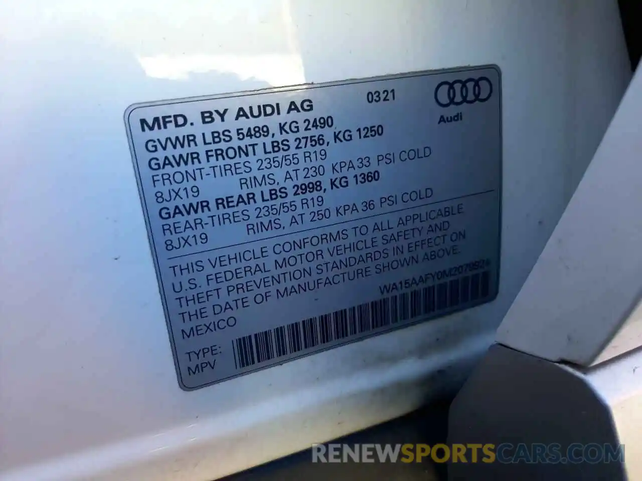 10 Photograph of a damaged car WA15AAFY0M2079924 AUDI Q5 2021