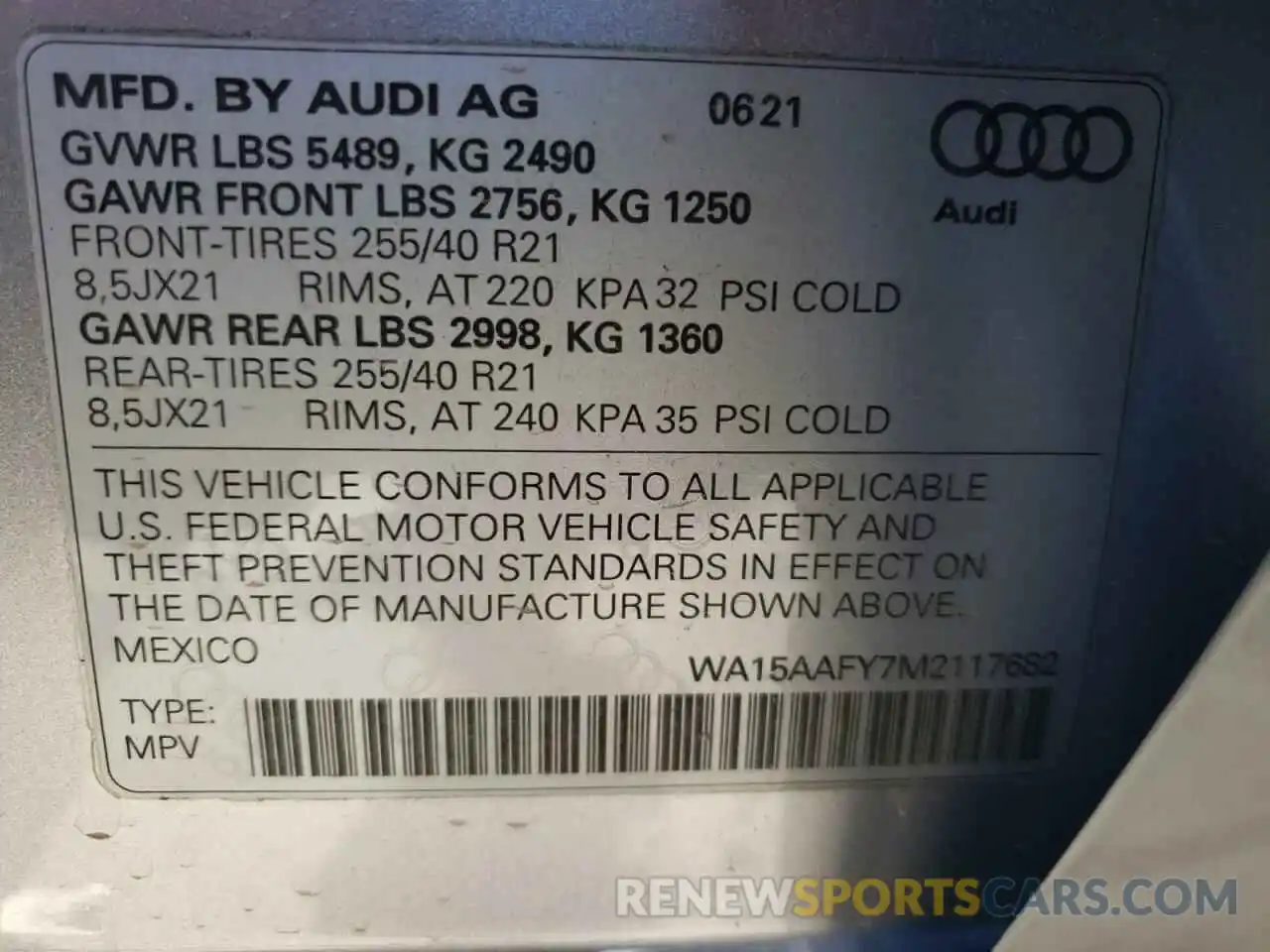 10 Photograph of a damaged car WA15AAFY7M2117682 AUDI Q5 2021