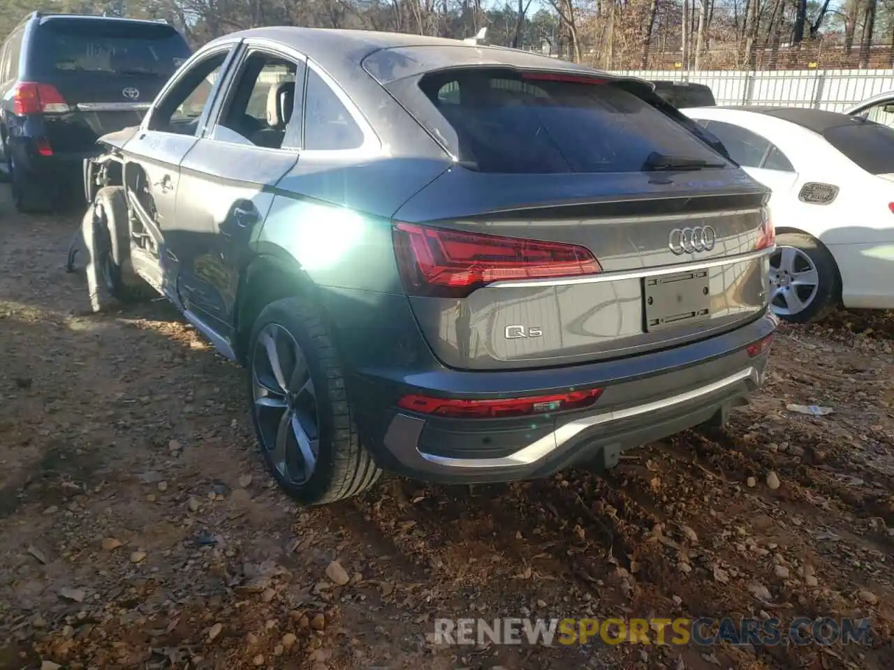 3 Photograph of a damaged car WA15AAFY8M2067987 AUDI Q5 2021