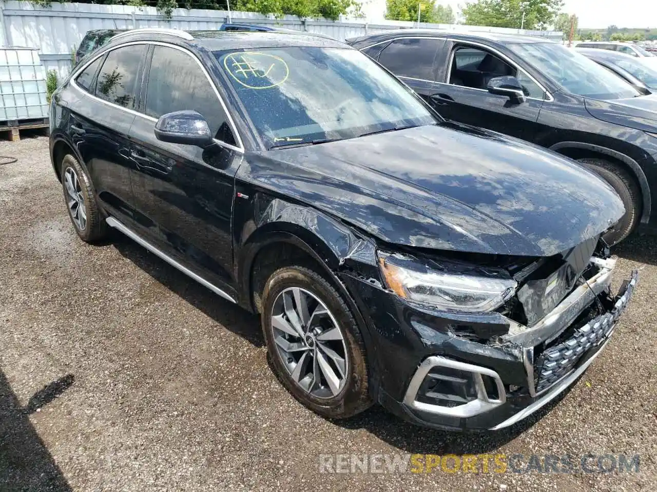 1 Photograph of a damaged car WA16AAFY6M2107634 AUDI Q5 2021