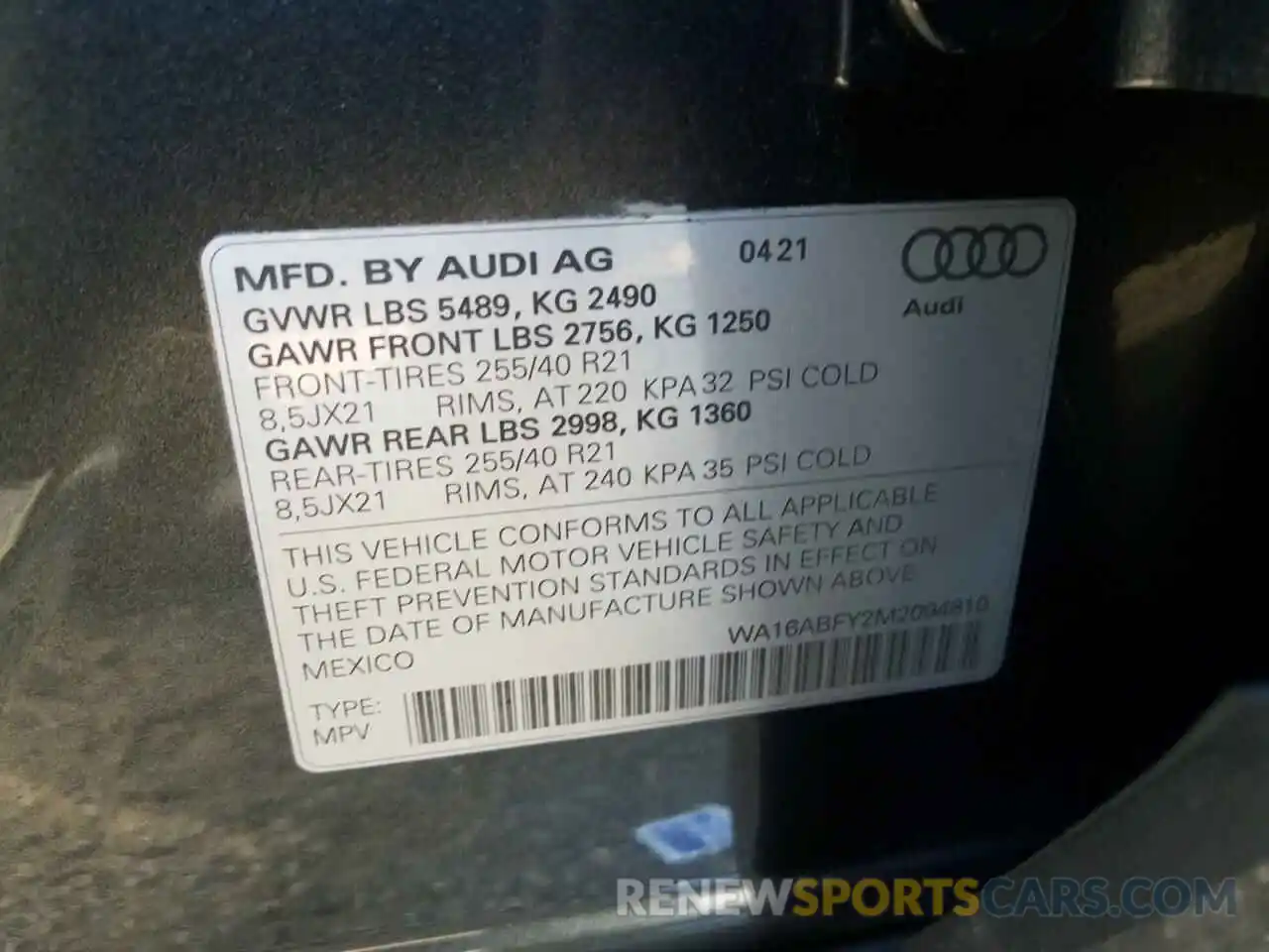 10 Photograph of a damaged car WA16ABFY2M2094810 AUDI Q5 2021