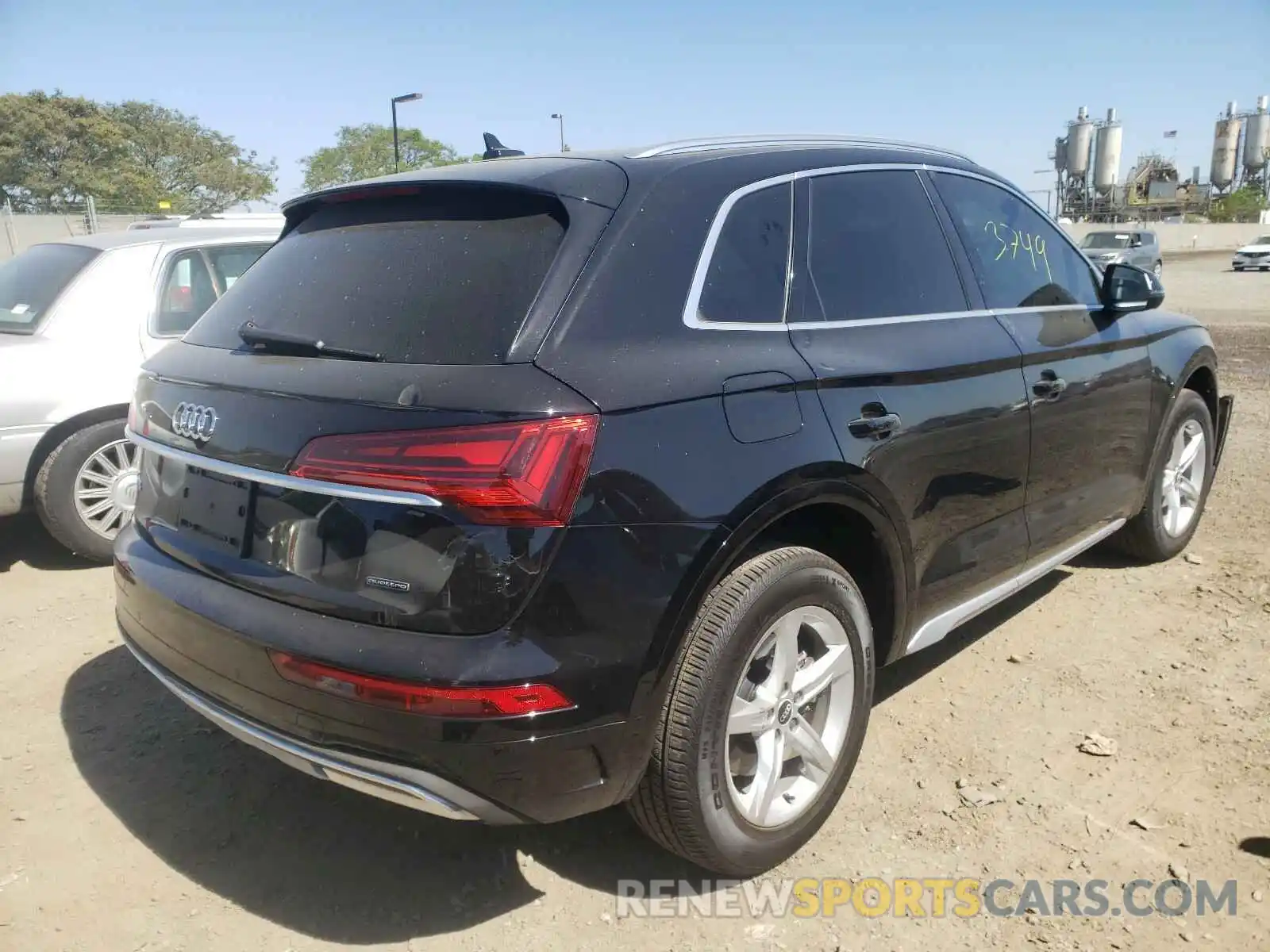 4 Photograph of a damaged car WA1AAAFY0M2005045 AUDI Q5 2021