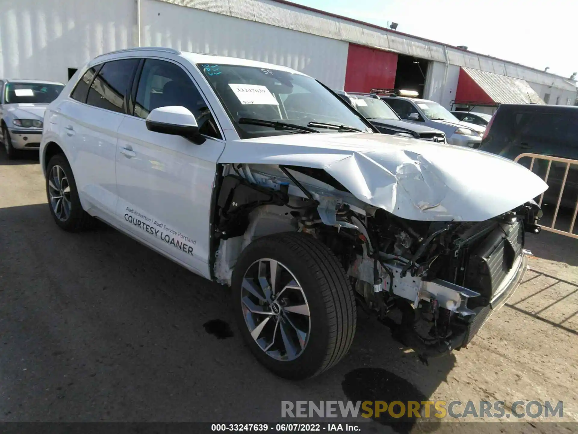 1 Photograph of a damaged car WA1AAAFY0M2024002 AUDI Q5 2021