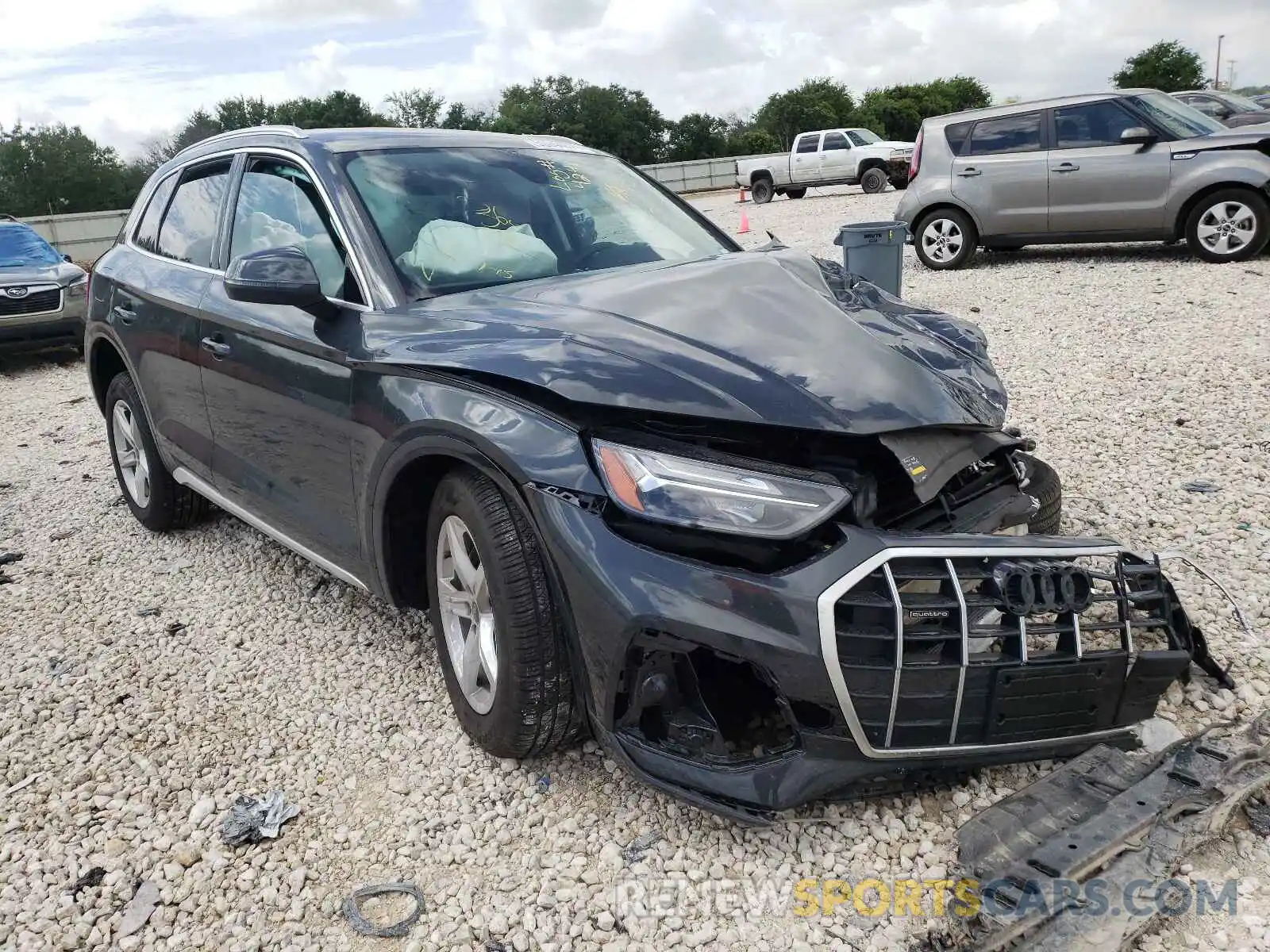 1 Photograph of a damaged car WA1AAAFY0M2067996 AUDI Q5 2021