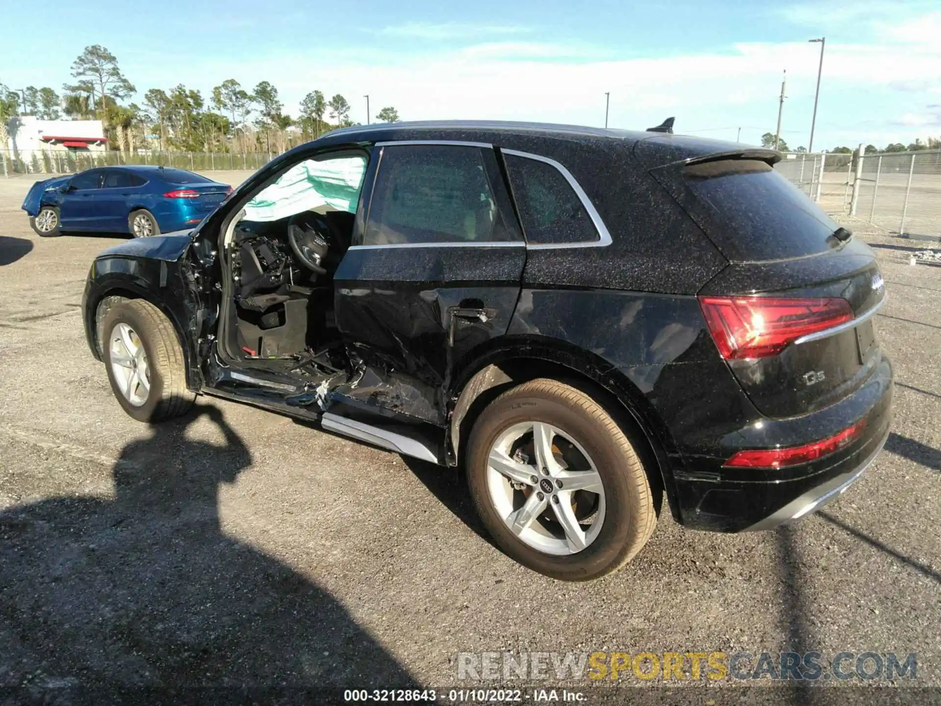 3 Photograph of a damaged car WA1AAAFY0M2078562 AUDI Q5 2021