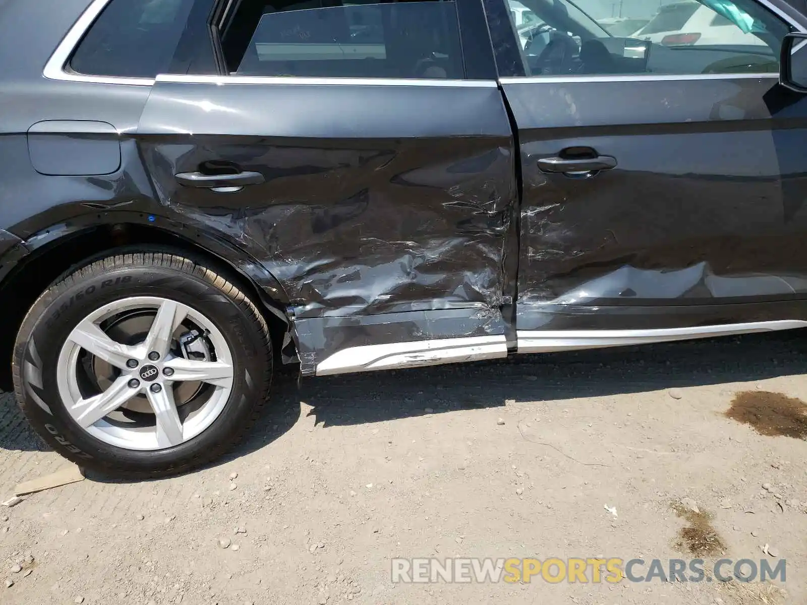 9 Photograph of a damaged car WA1AAAFY0M2123595 AUDI Q5 2021