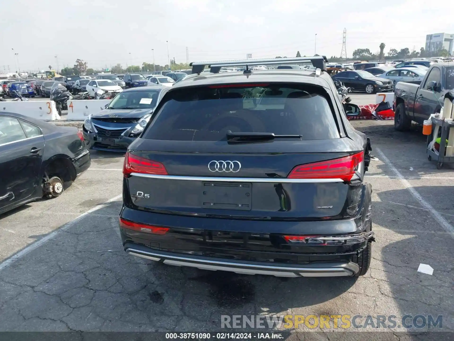 16 Фотография поврежденного автомобиля WA1AAAFY0M2127713 AUDI Q5 2021