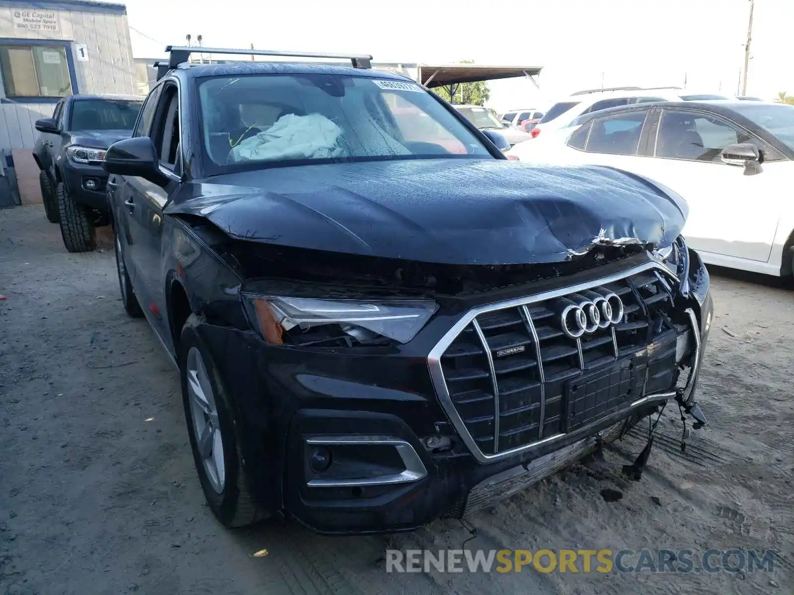 1 Photograph of a damaged car WA1AAAFY1M2001778 AUDI Q5 2021