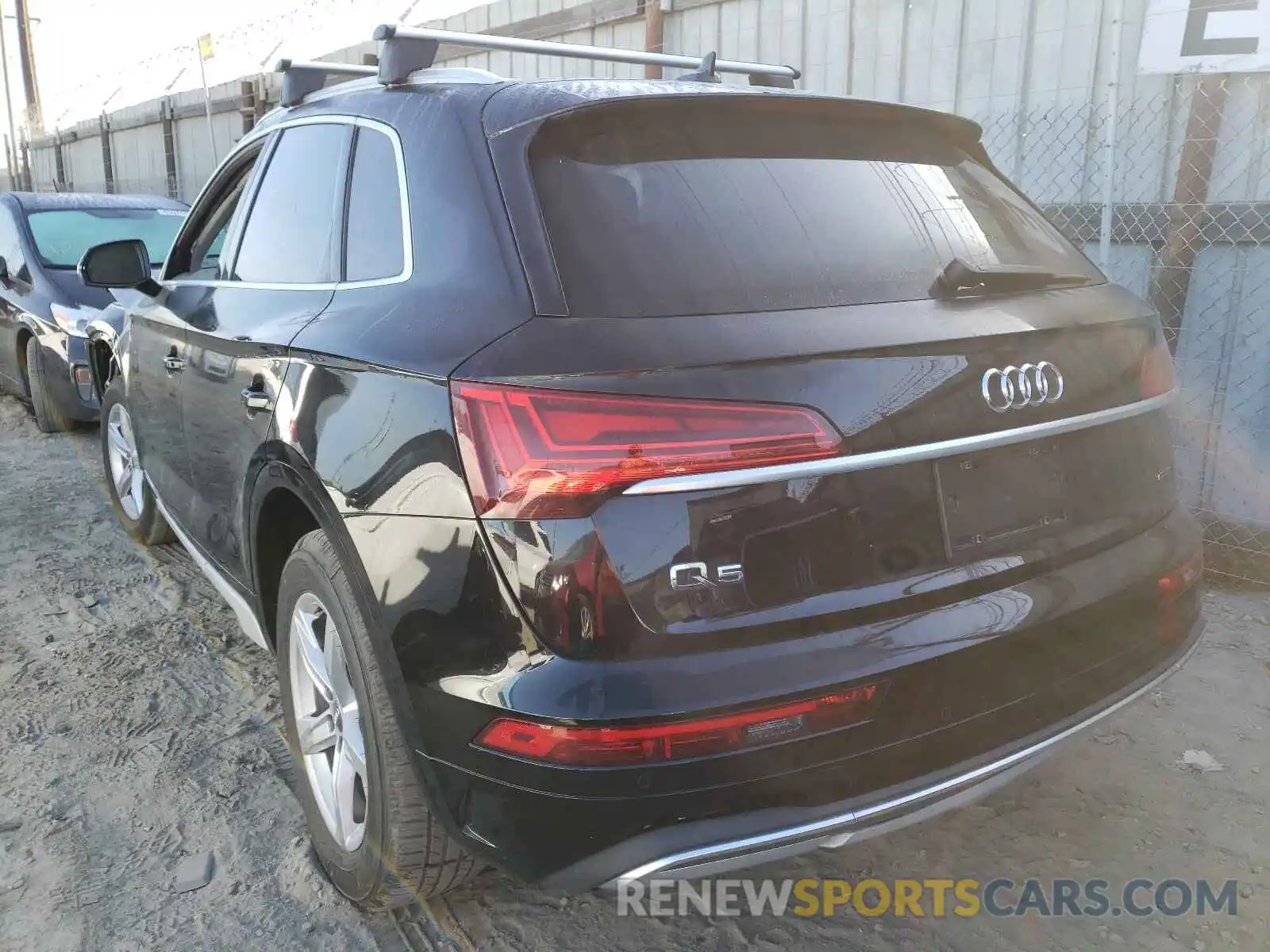 3 Фотография поврежденного автомобиля WA1AAAFY1M2001778 AUDI Q5 2021