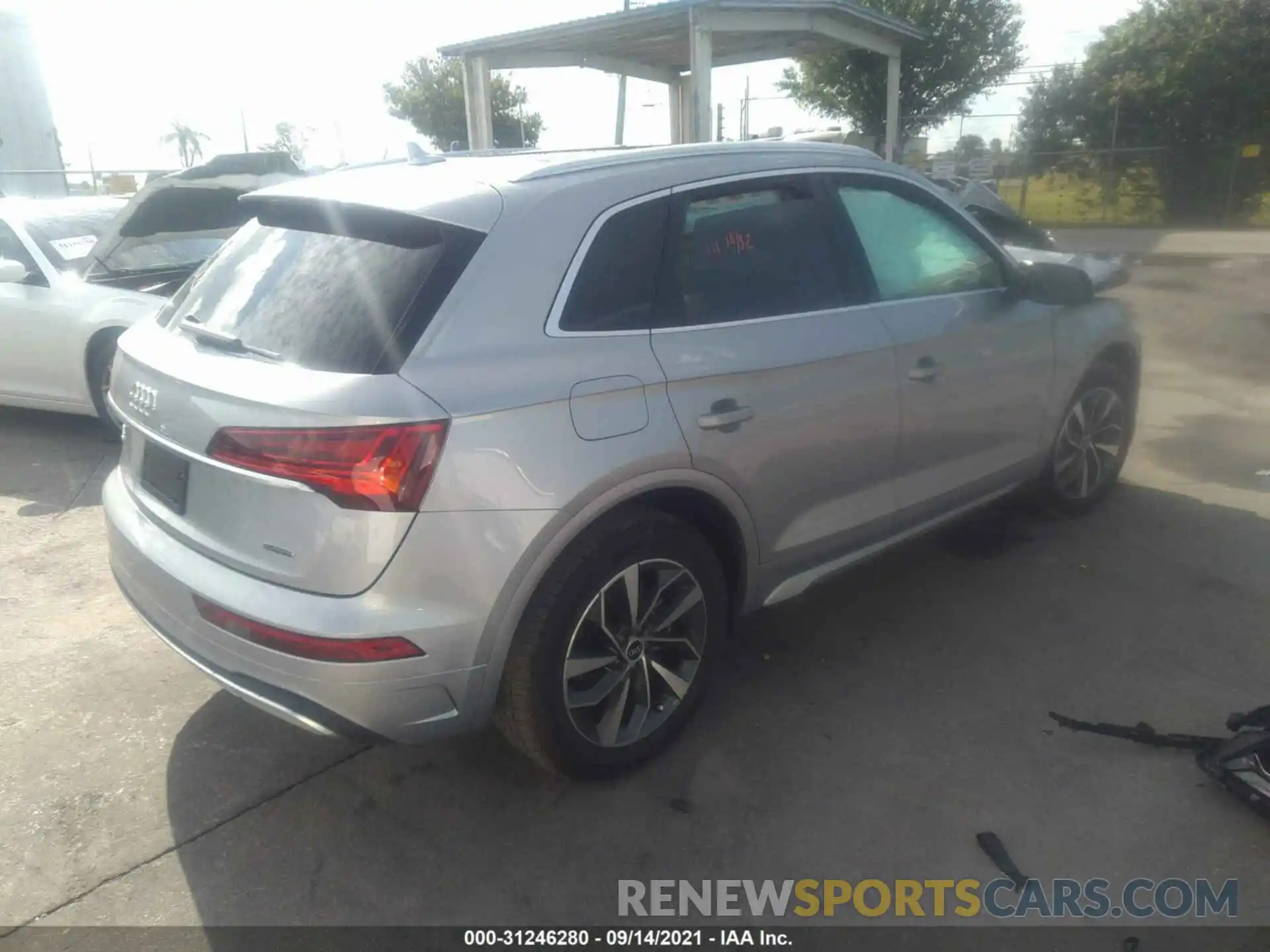 4 Фотография поврежденного автомобиля WA1AAAFY1M2101802 AUDI Q5 2021