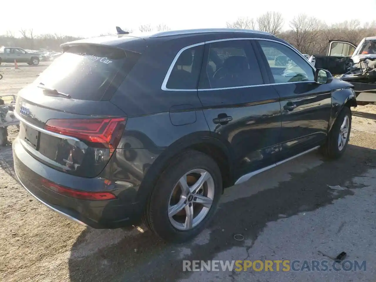 4 Photograph of a damaged car WA1AAAFY1M2103355 AUDI Q5 2021