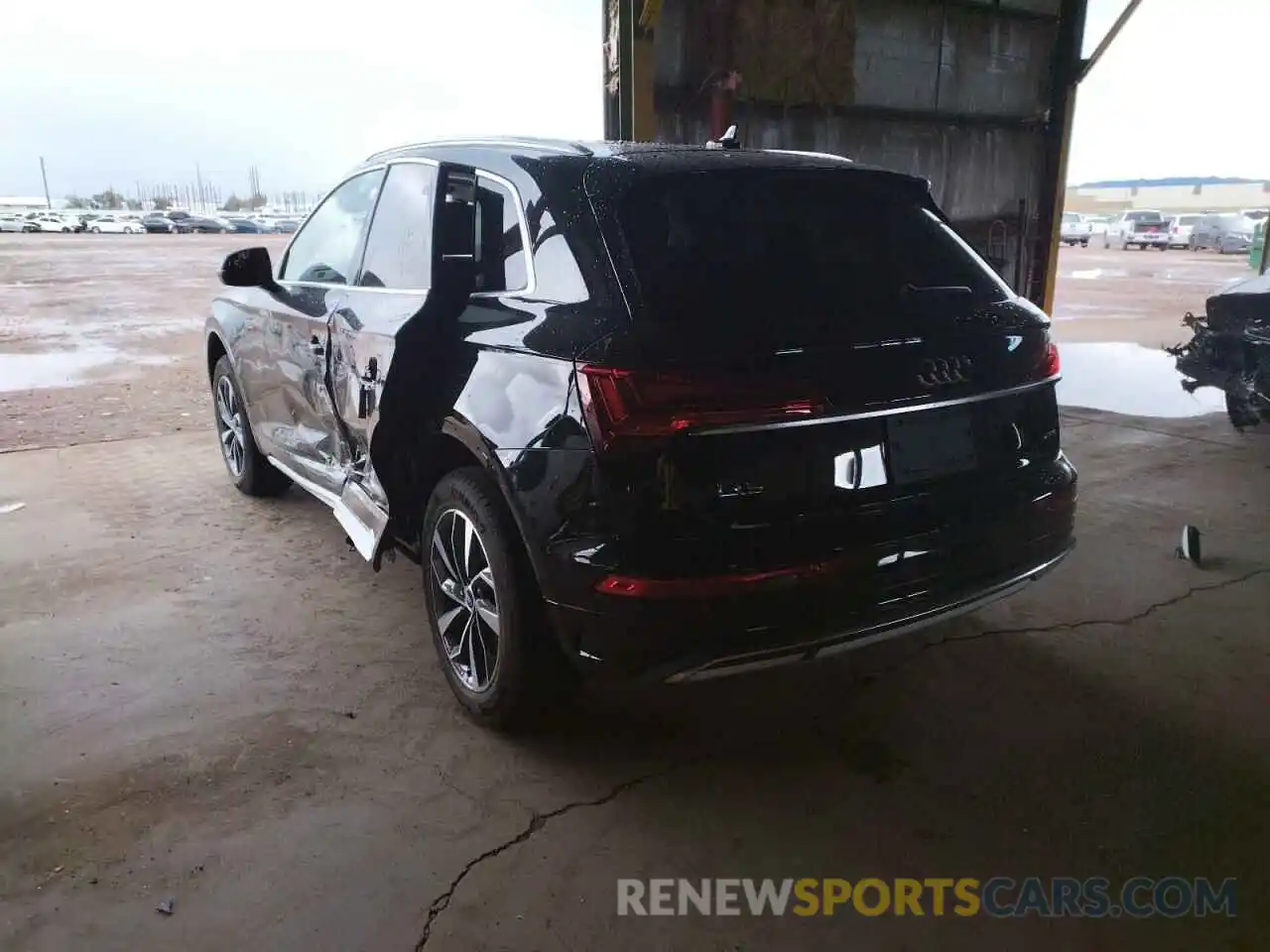 3 Photograph of a damaged car WA1AAAFY1M2112928 AUDI Q5 2021