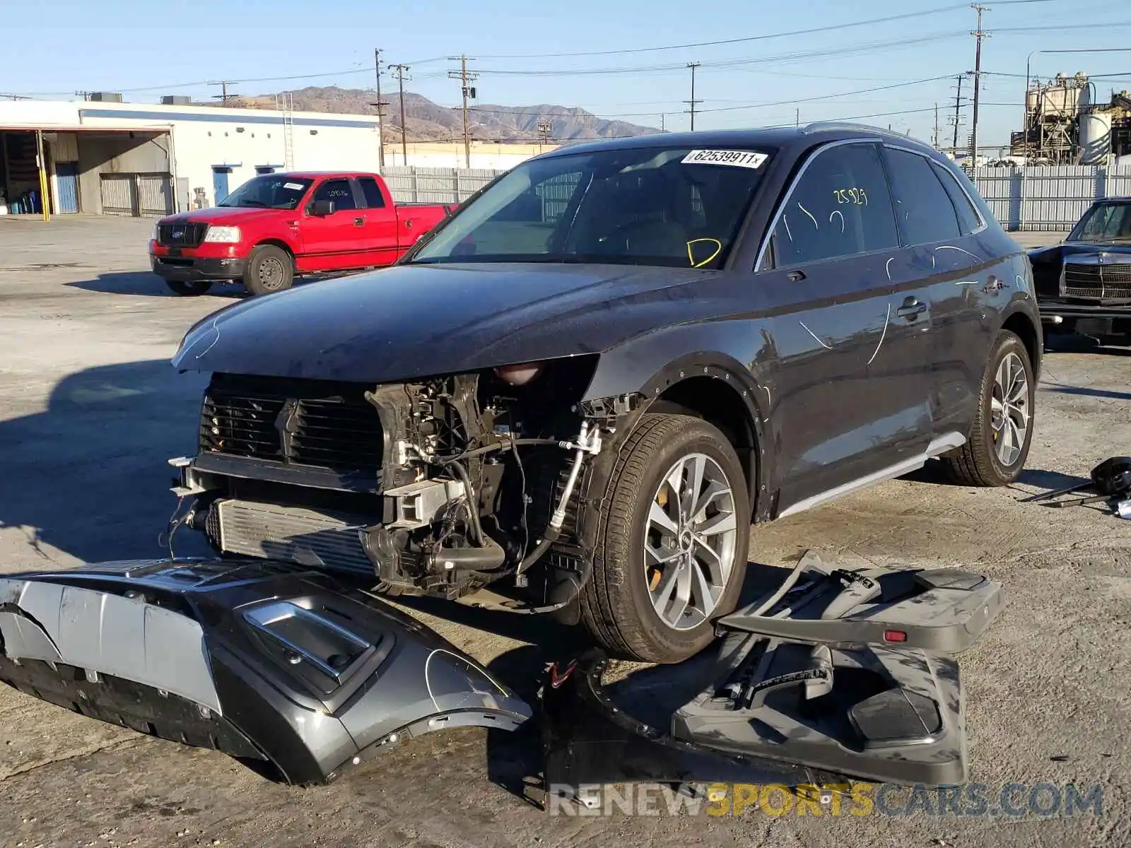 2 Photograph of a damaged car WA1AAAFY2M2014331 AUDI Q5 2021