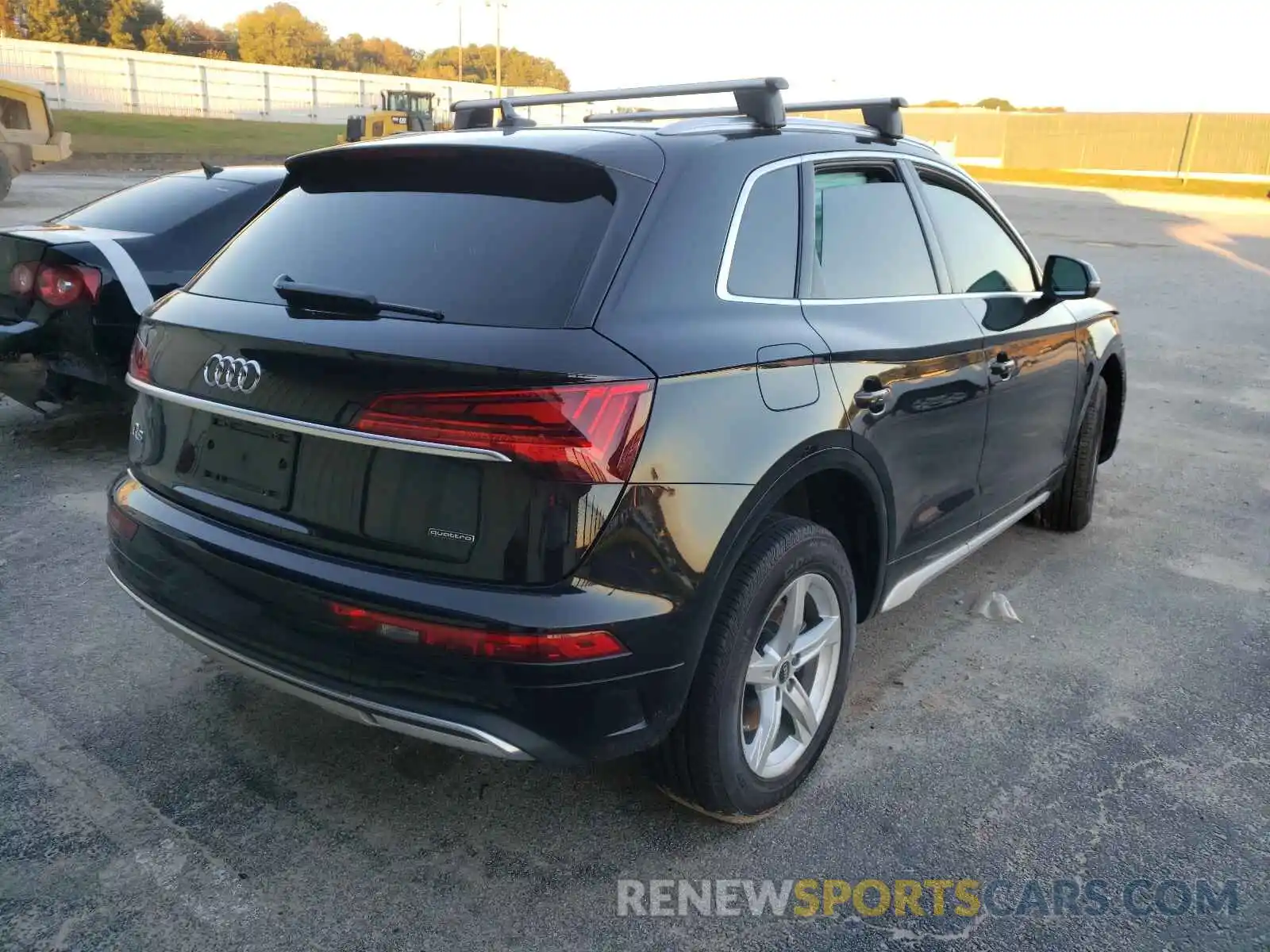 4 Photograph of a damaged car WA1AAAFY2M2019948 AUDI Q5 2021