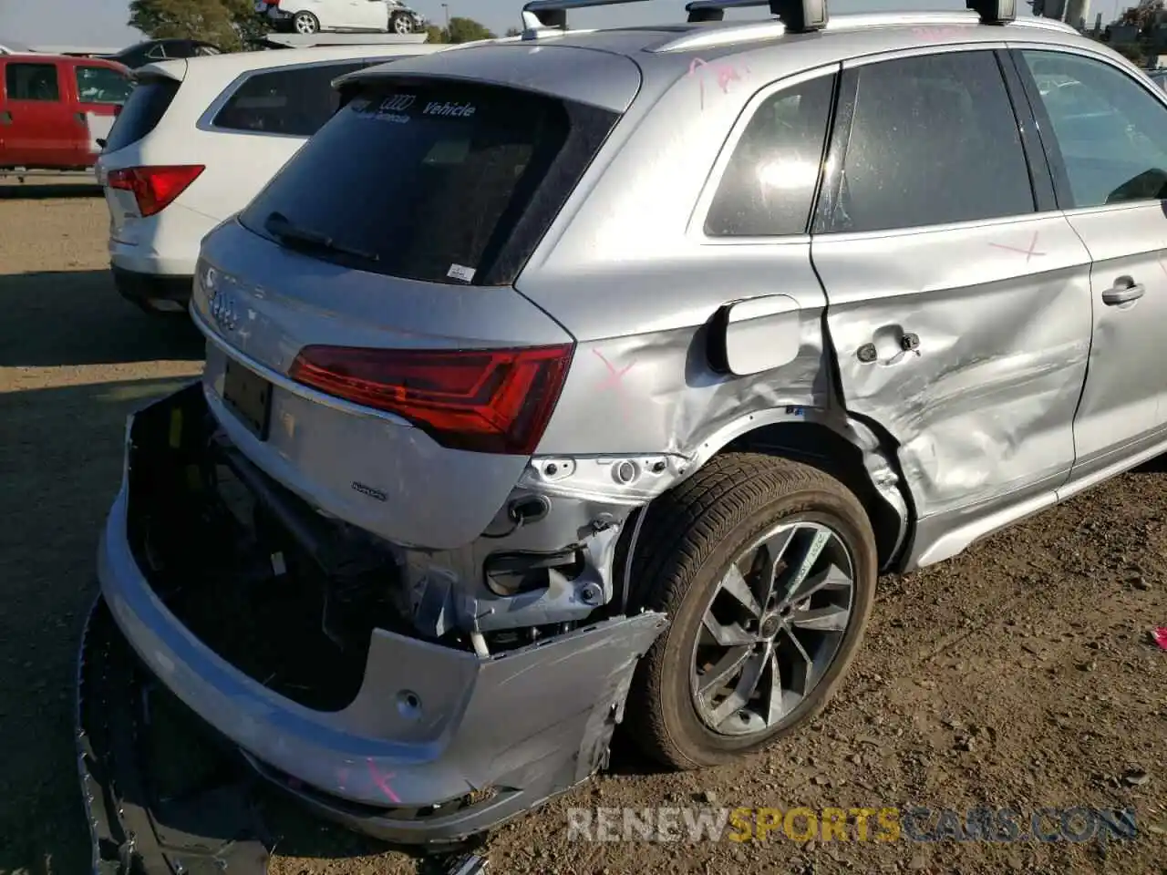 9 Photograph of a damaged car WA1AAAFY2M2025328 AUDI Q5 2021