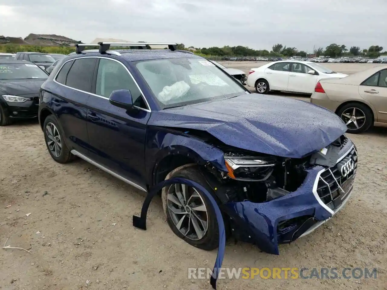 1 Photograph of a damaged car WA1AAAFY2M2076828 AUDI Q5 2021