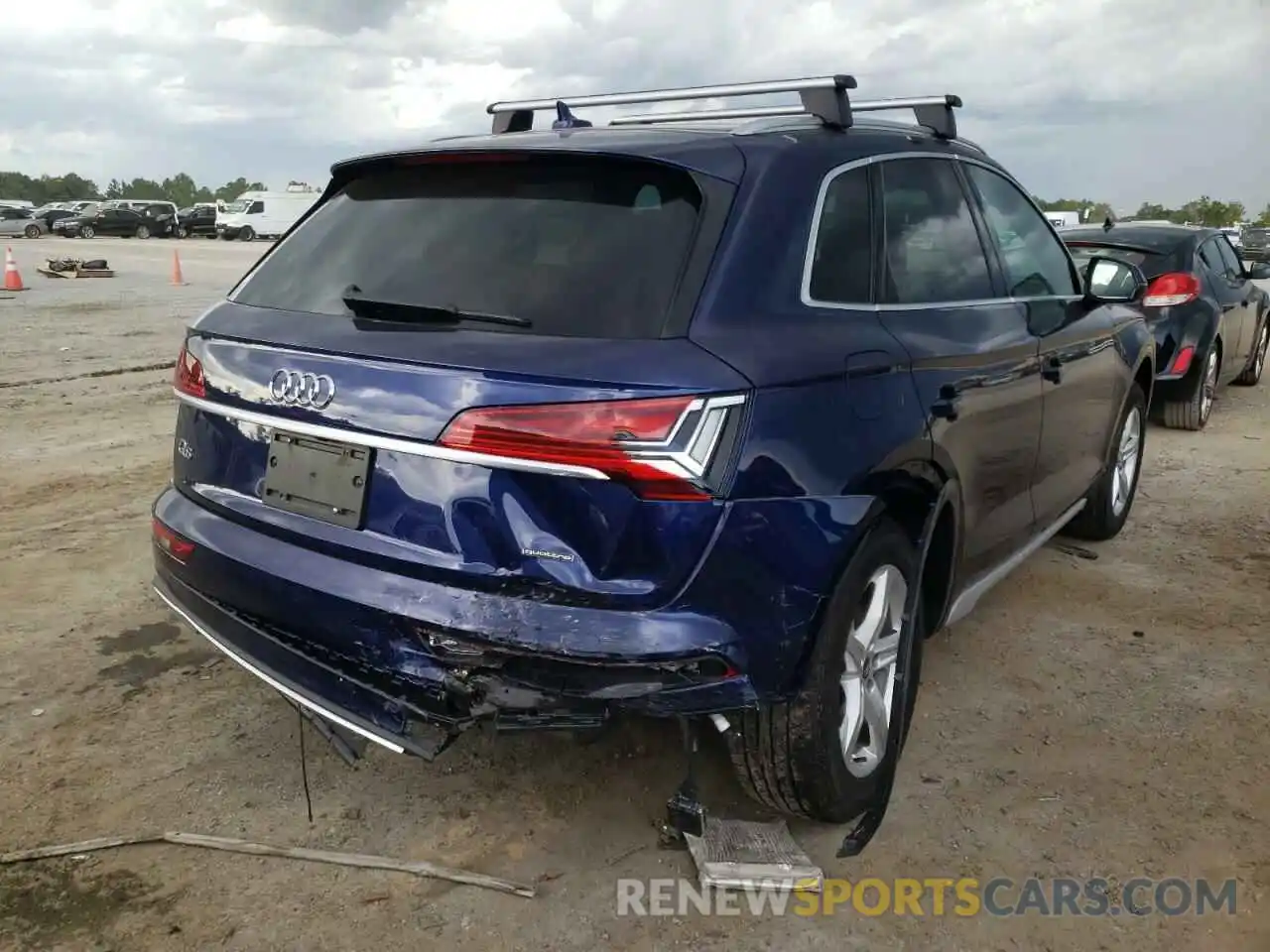 4 Photograph of a damaged car WA1AAAFY2M2132184 AUDI Q5 2021