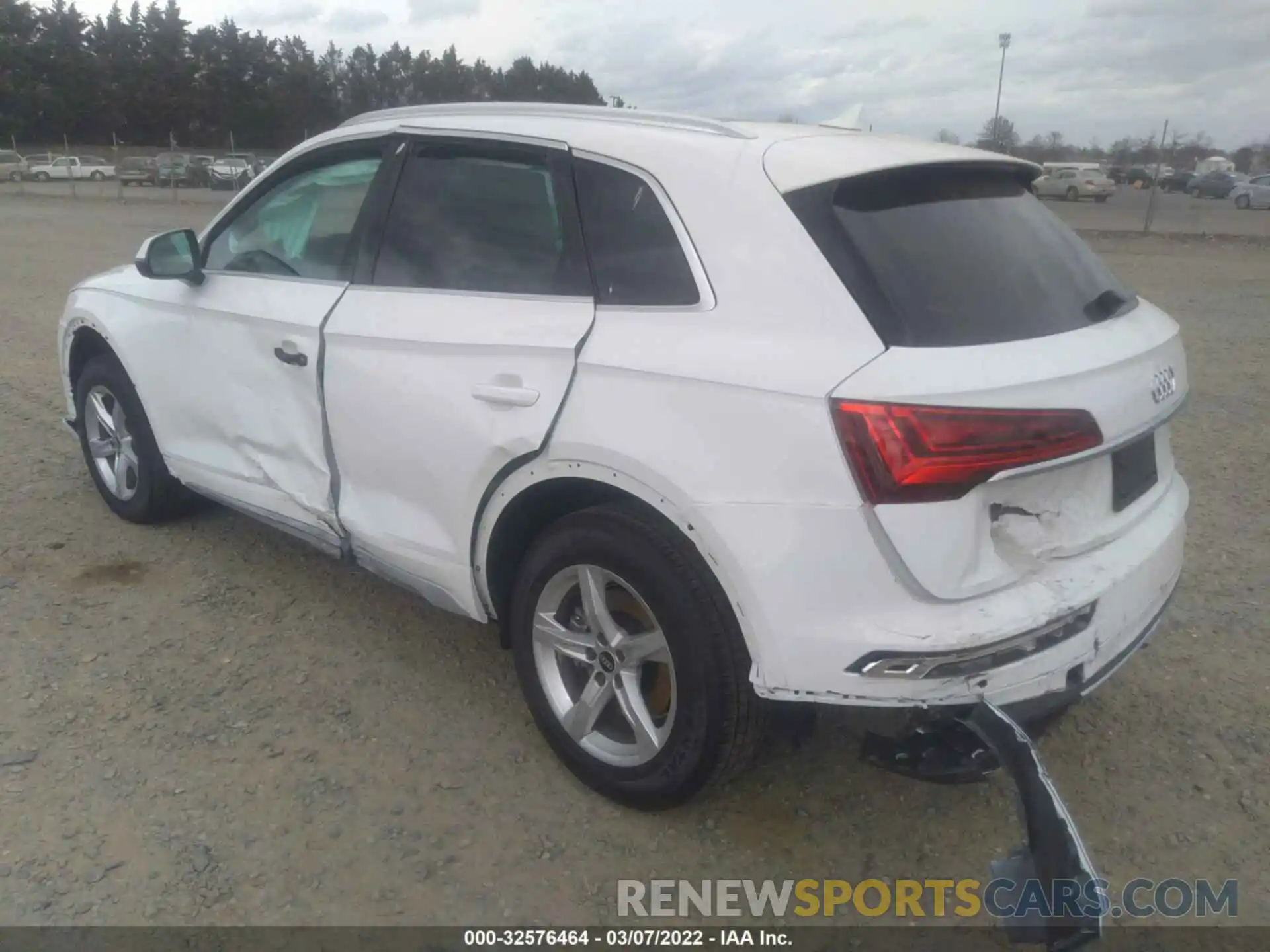 3 Photograph of a damaged car WA1AAAFY3M2126068 AUDI Q5 2021