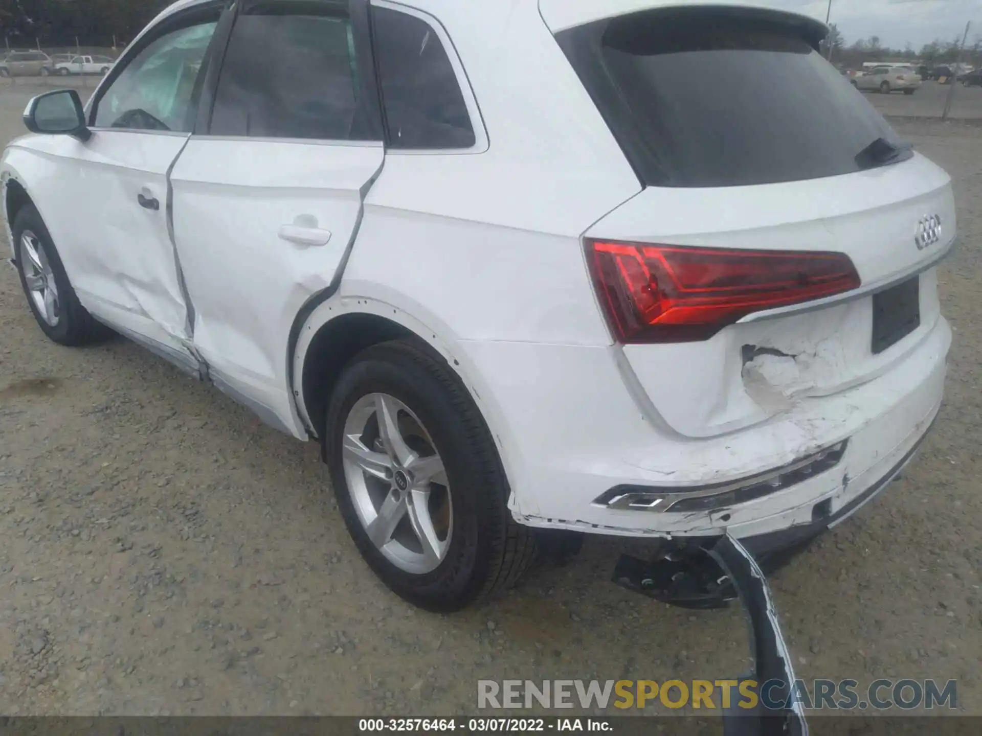 6 Photograph of a damaged car WA1AAAFY3M2126068 AUDI Q5 2021