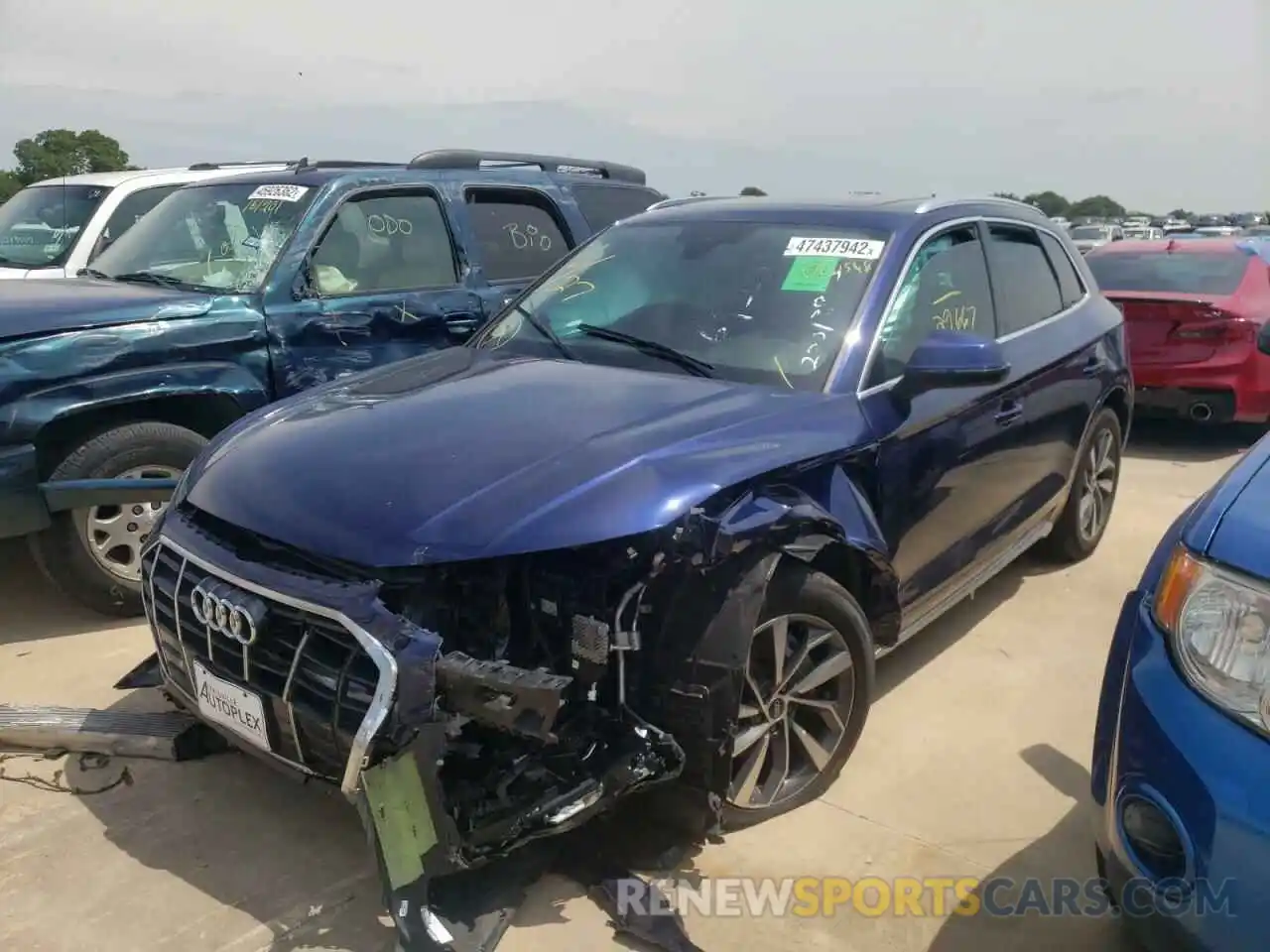 2 Photograph of a damaged car WA1AAAFY4M2020566 AUDI Q5 2021