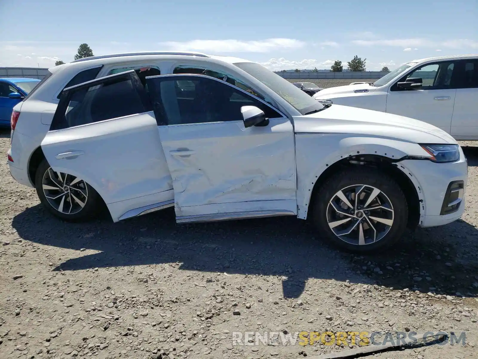 9 Photograph of a damaged car WA1AAAFY4M2044012 AUDI Q5 2021