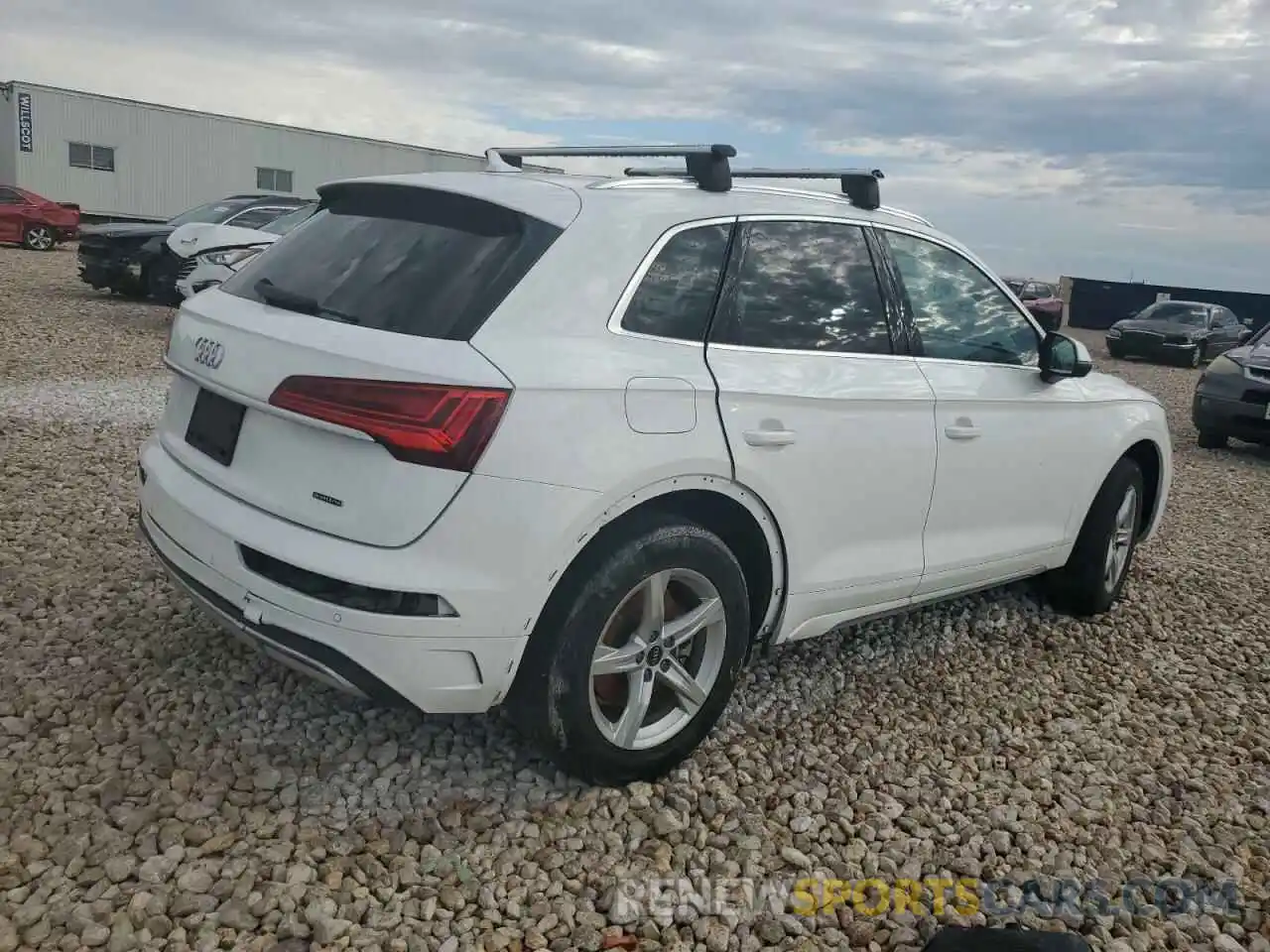 3 Photograph of a damaged car WA1AAAFY4M2088723 AUDI Q5 2021