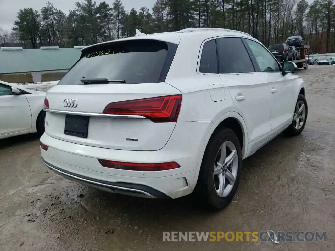 4 Photograph of a damaged car WA1AAAFY4M2107822 AUDI Q5 2021