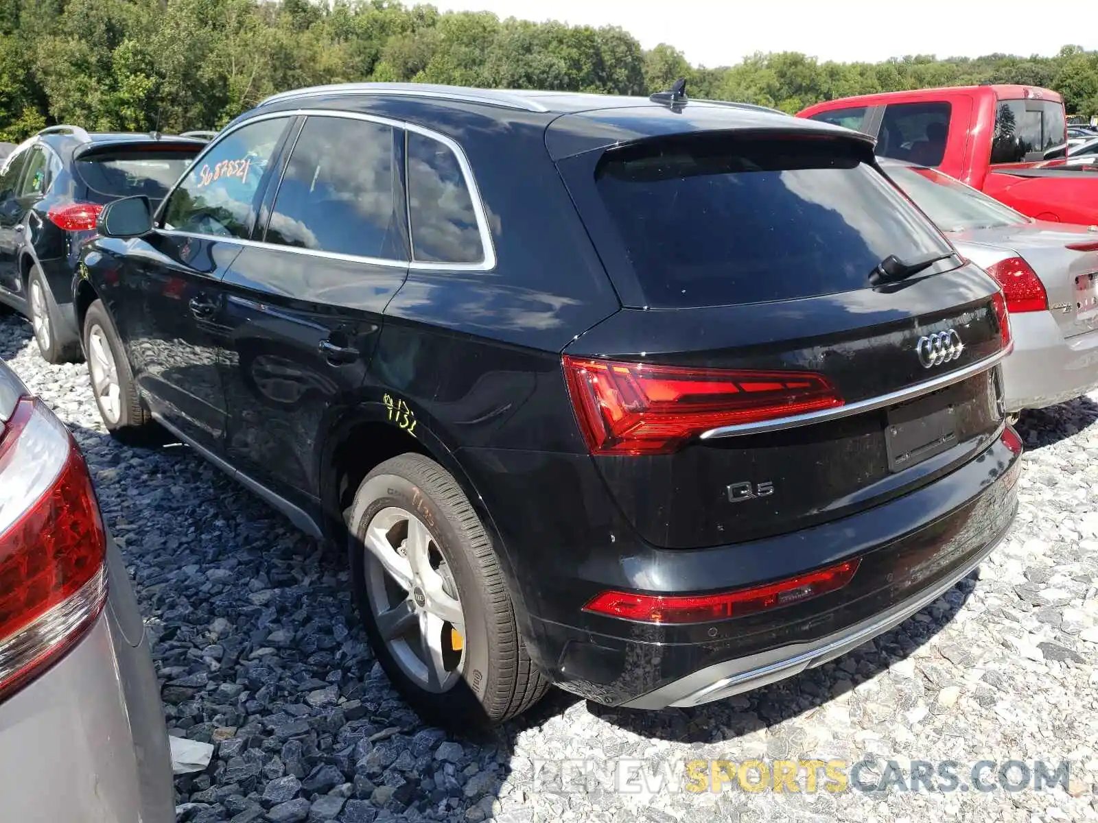 3 Photograph of a damaged car WA1AAAFY4M2113880 AUDI Q5 2021