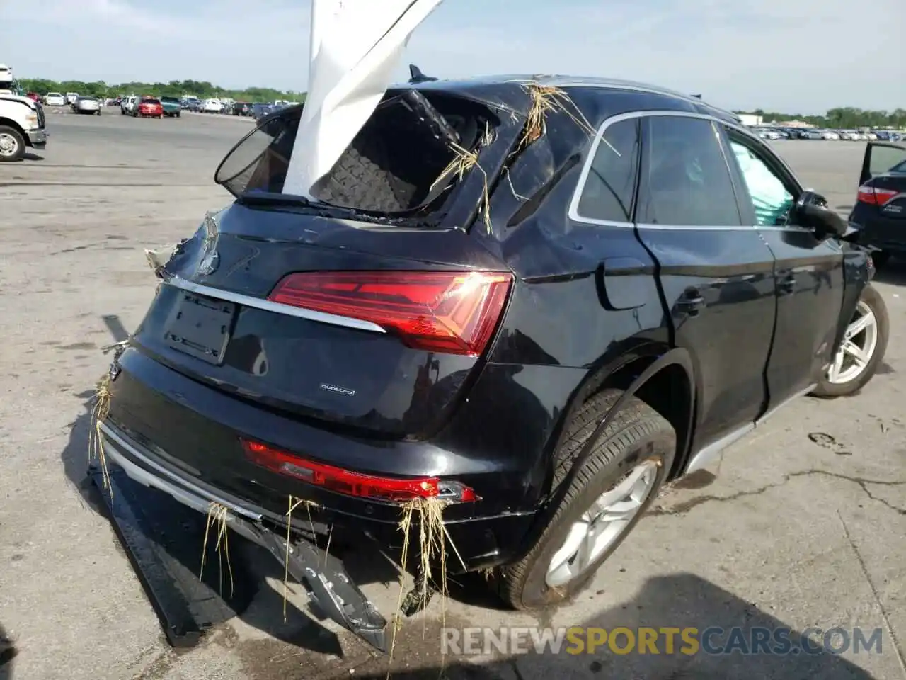 4 Photograph of a damaged car WA1AAAFY4M2136429 AUDI Q5 2021